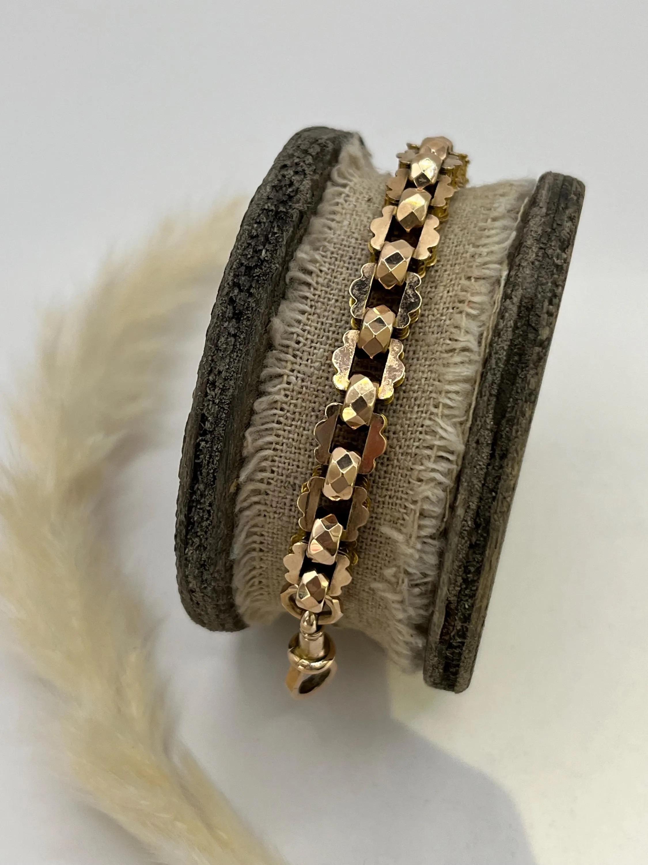 Bracelet fantaisie victorien ancien en or 9ct, circa 1880 en vente 3