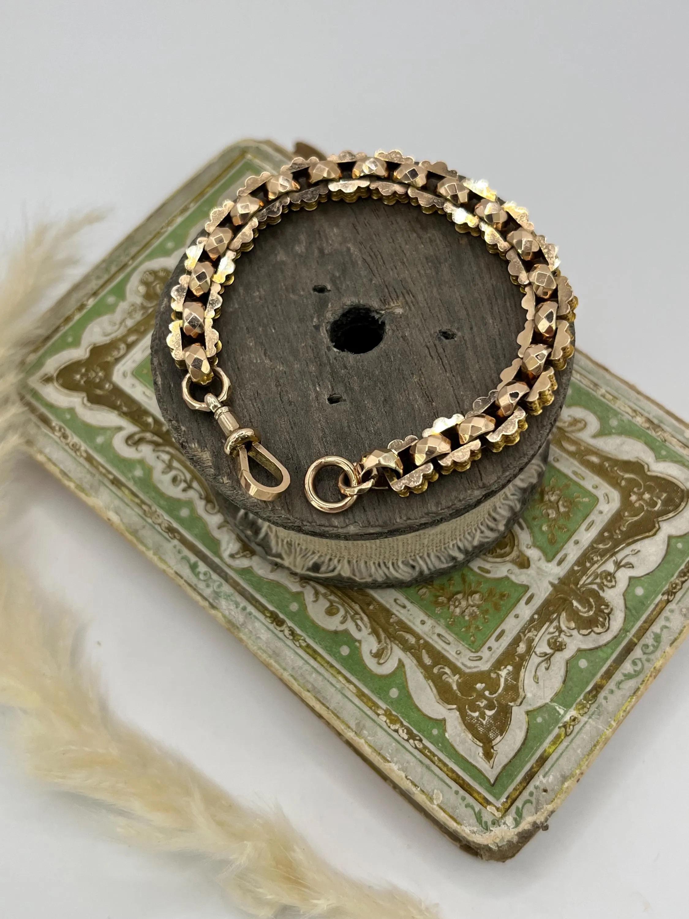 Bracelet fantaisie victorien ancien en or 9ct, circa 1880 en vente 4