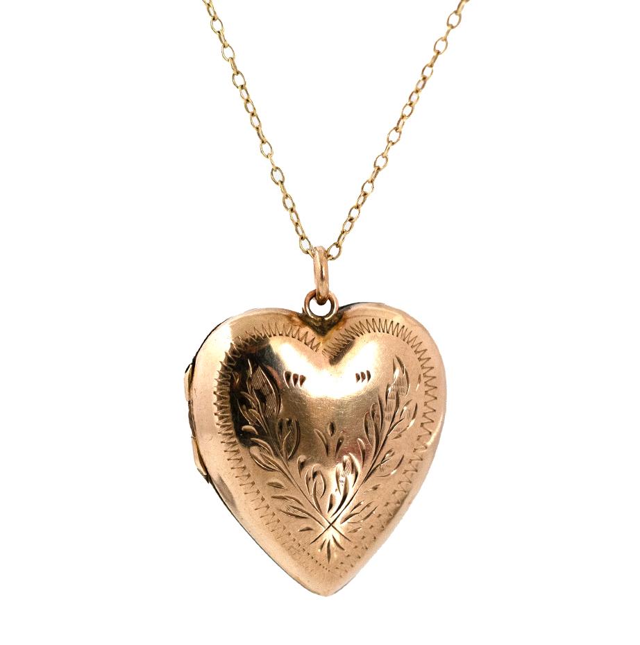 Collier médaillon victorien ancien en or 9 carats avec cœur Pour femmes en vente