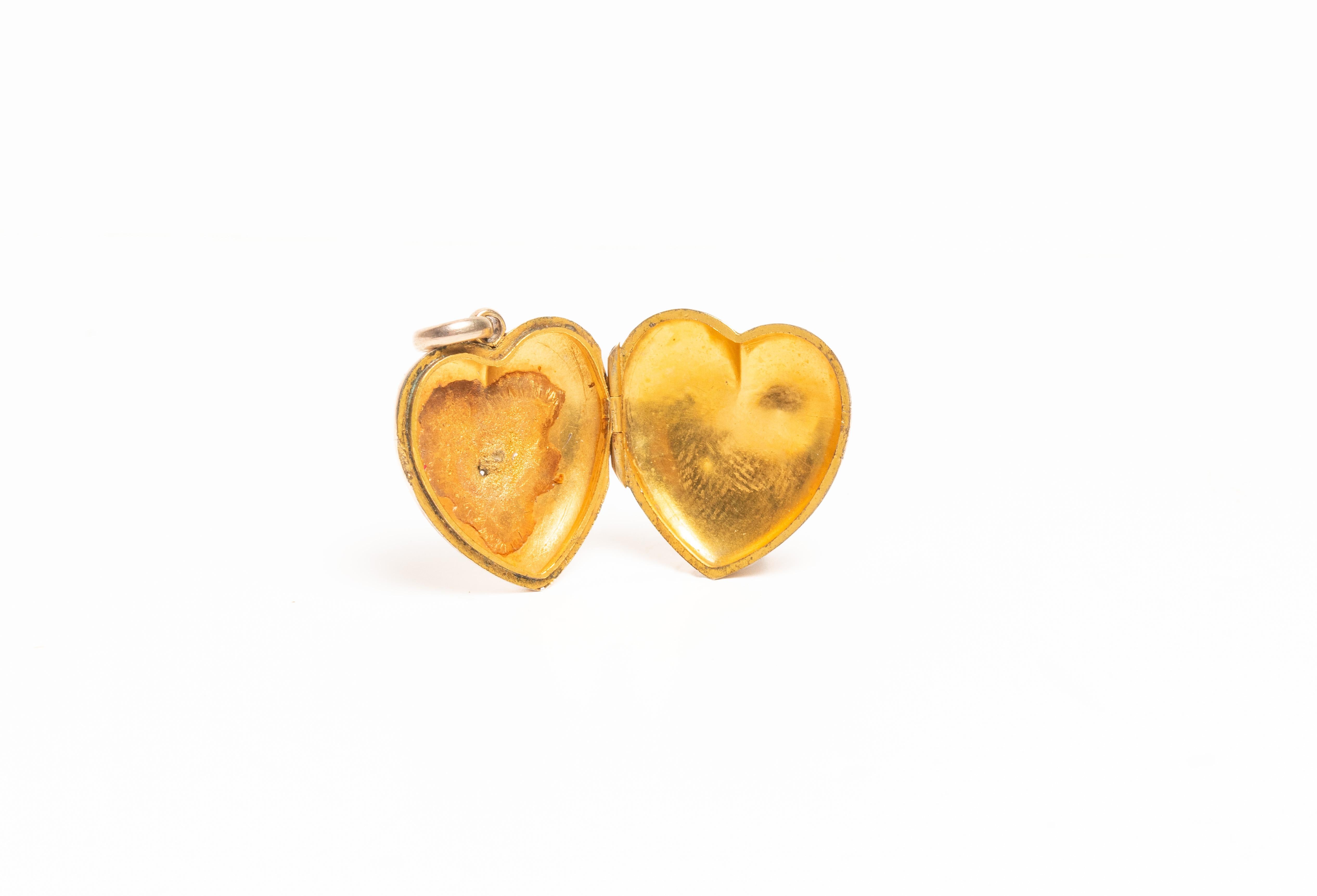 Antikes viktorianisches 9 Karat Gold Perlen-Herz-Medaillon (Antiker Kissenschliff)
