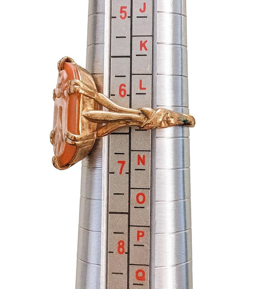 Antico anello vittoriano in oro 9ct con cammeo delle Tre Grazie in vendita 1