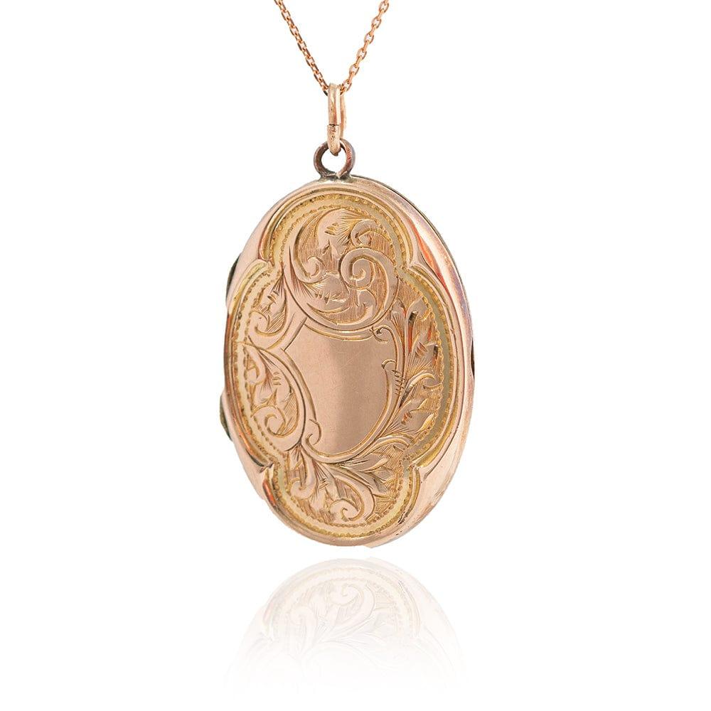 Antique Victorian 9ct Yellow Gold Oval Locket Necklace In Good Condition For Sale In London, GB