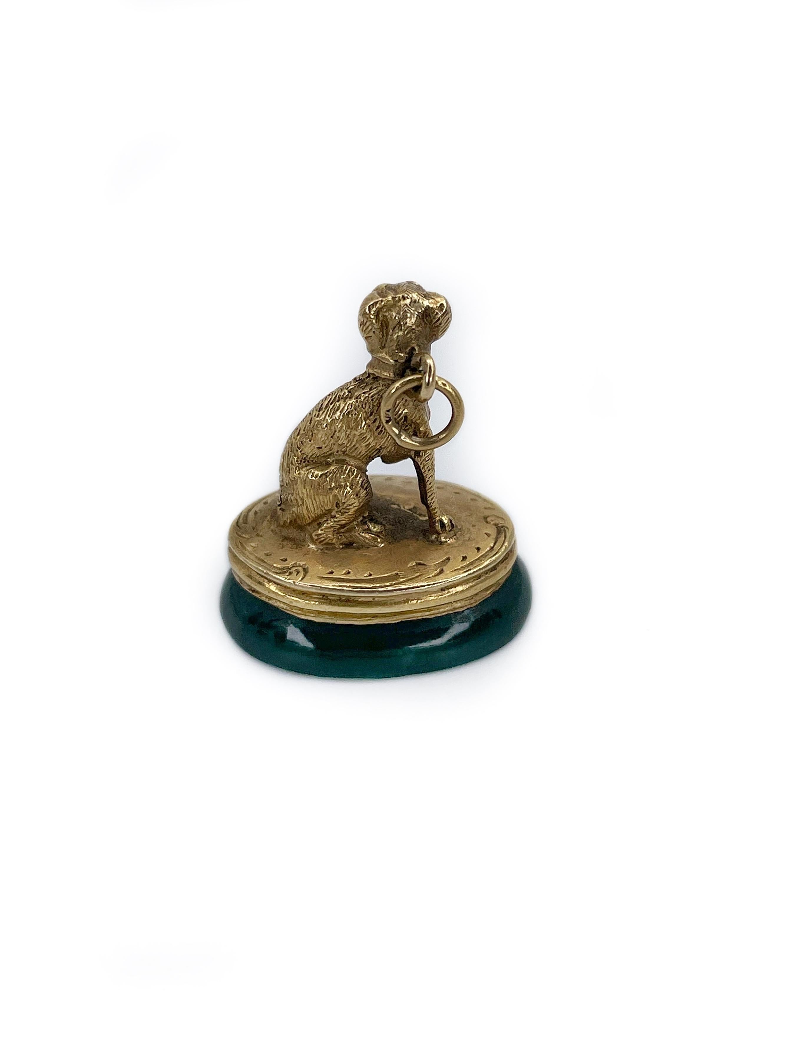 Antique Victorian 14 Karat Gold Heliotrope Figural Dog Watch Fob Seal Pendant In Good Condition In Vilnius, LT