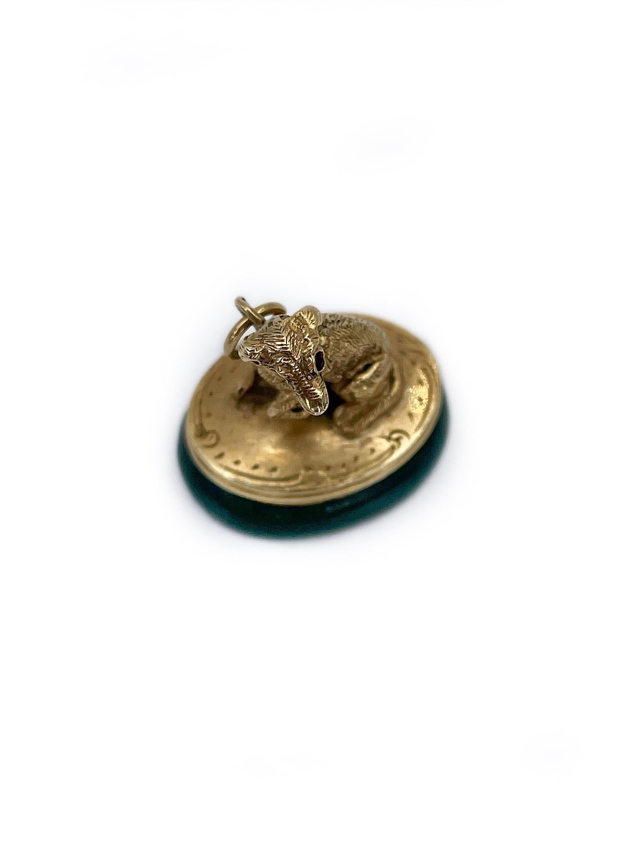 Pendentif ancien victorien en or 14 carats avec figurine de chien en forme de héliotrope et sceau à fermoir Bon état à Vilnius, Vilniaus apskr.