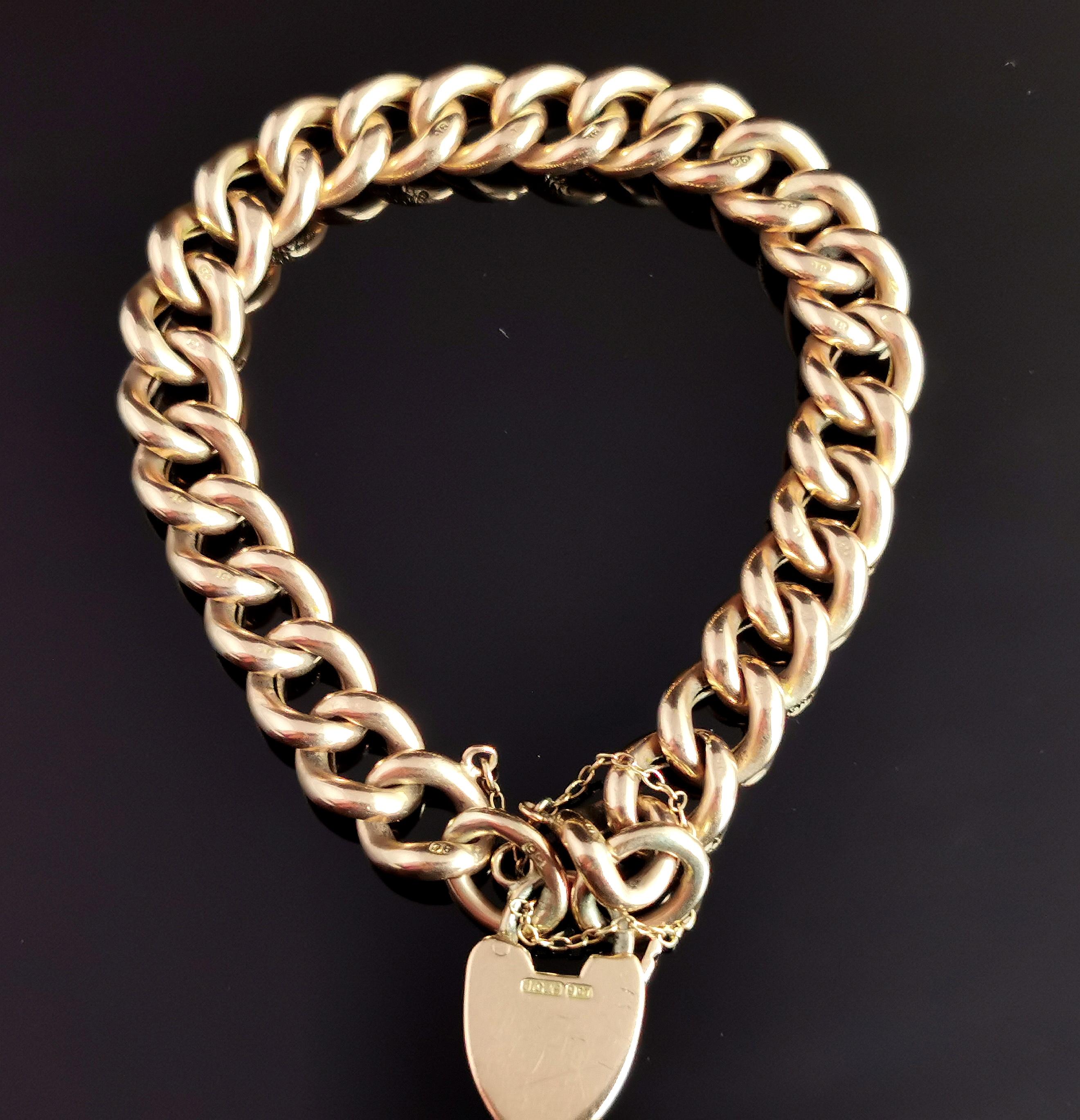 Antique Victorian 9k Gold Curb Bracelet, Day to Night, Heart Padlock  In Good Condition In NEWARK, GB