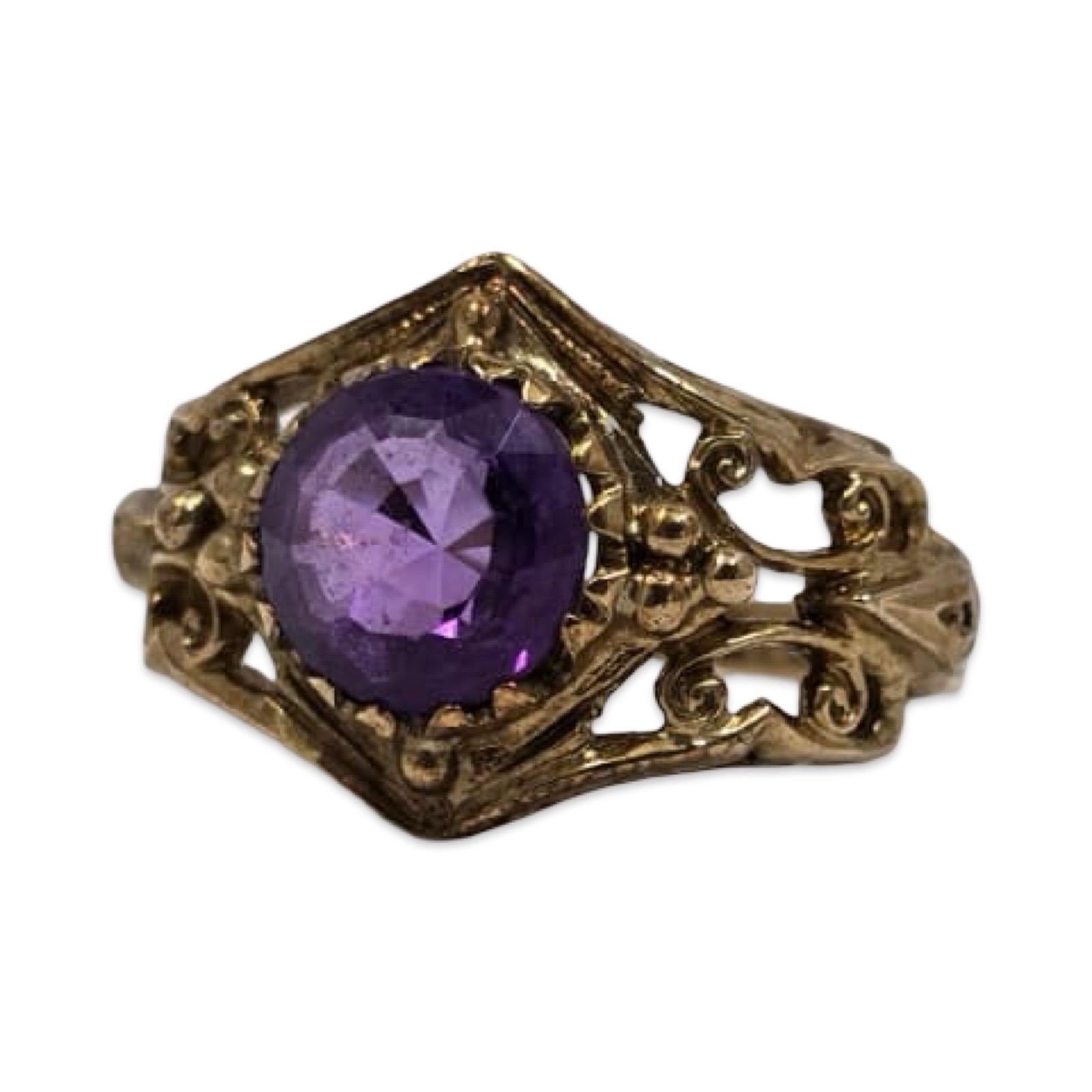 Antico anello vittoriano in filigrana d'oro 9K con ametista (con marchio) in vendita 1