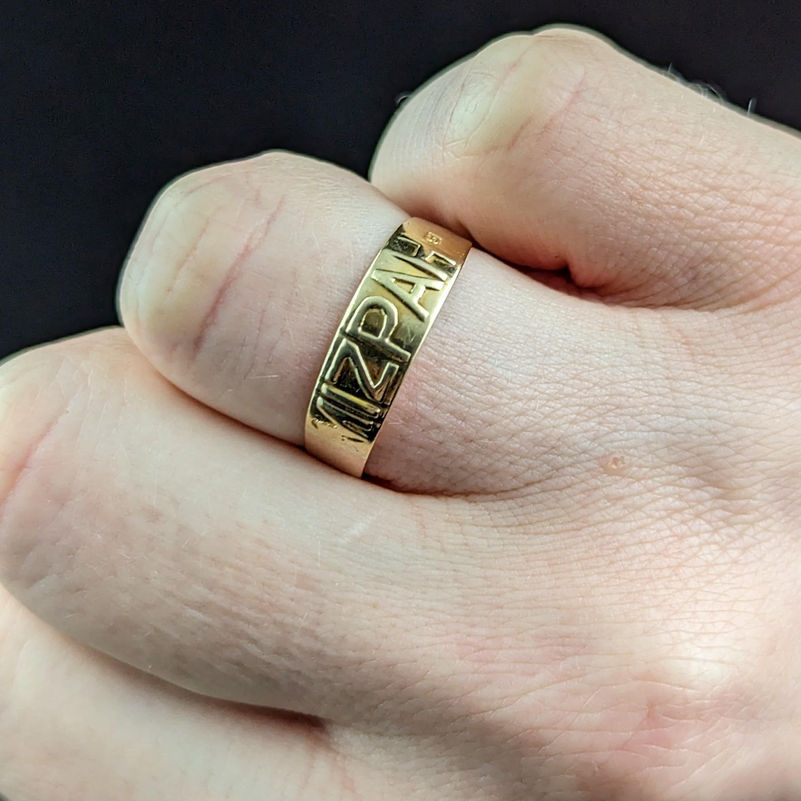 Antiker viktorianischer Mizpah-Ring aus 9 Karat Gold, Bandring  (Viktorianisch) im Angebot