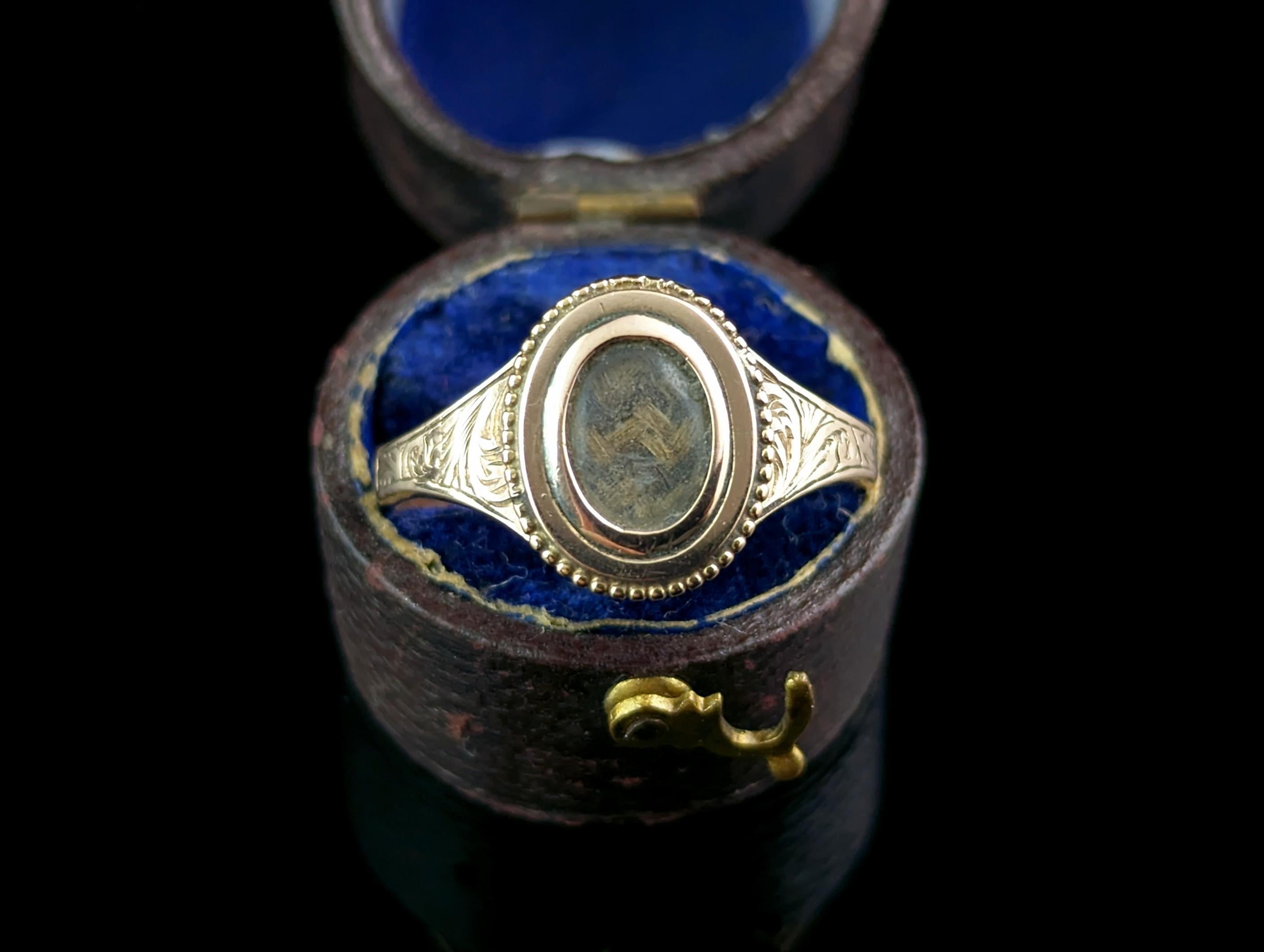 Women's or Men's Antique Victorian 9k gold mourning ring, Hairwork 