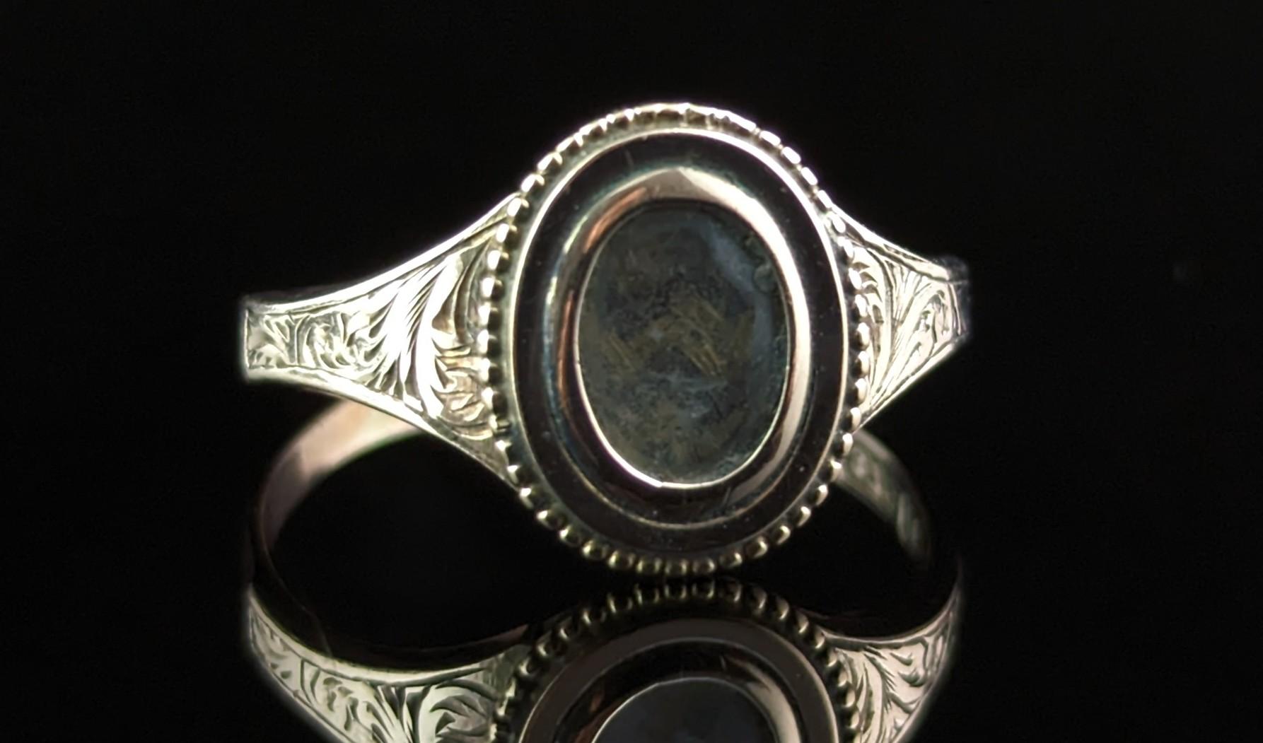 Antique Victorian 9k gold mourning ring, Hairwork  1