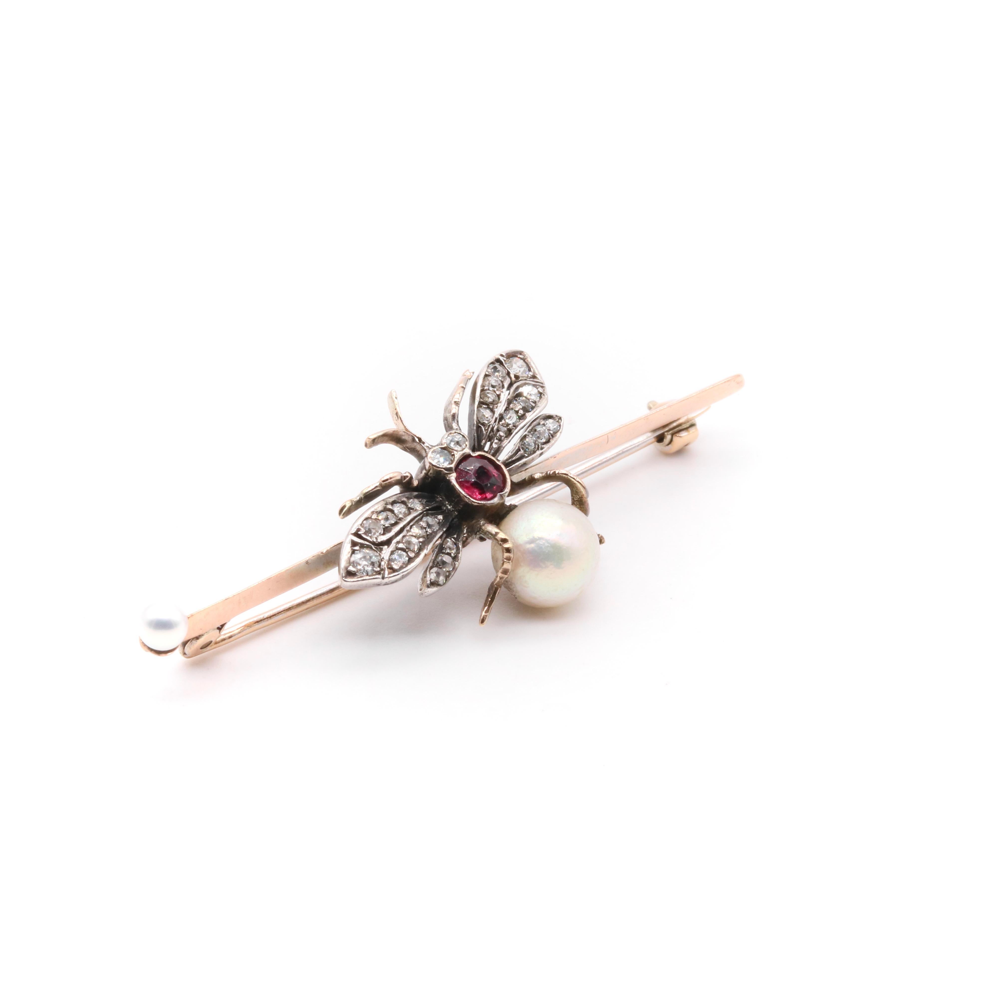 Antike viktorianische Brosche aus 9 Karat Roségold und Silber Rubin, Diamant und Perlen mit Insekten im Zustand „Gut“ im Angebot in Staines-Upon-Thames, GB