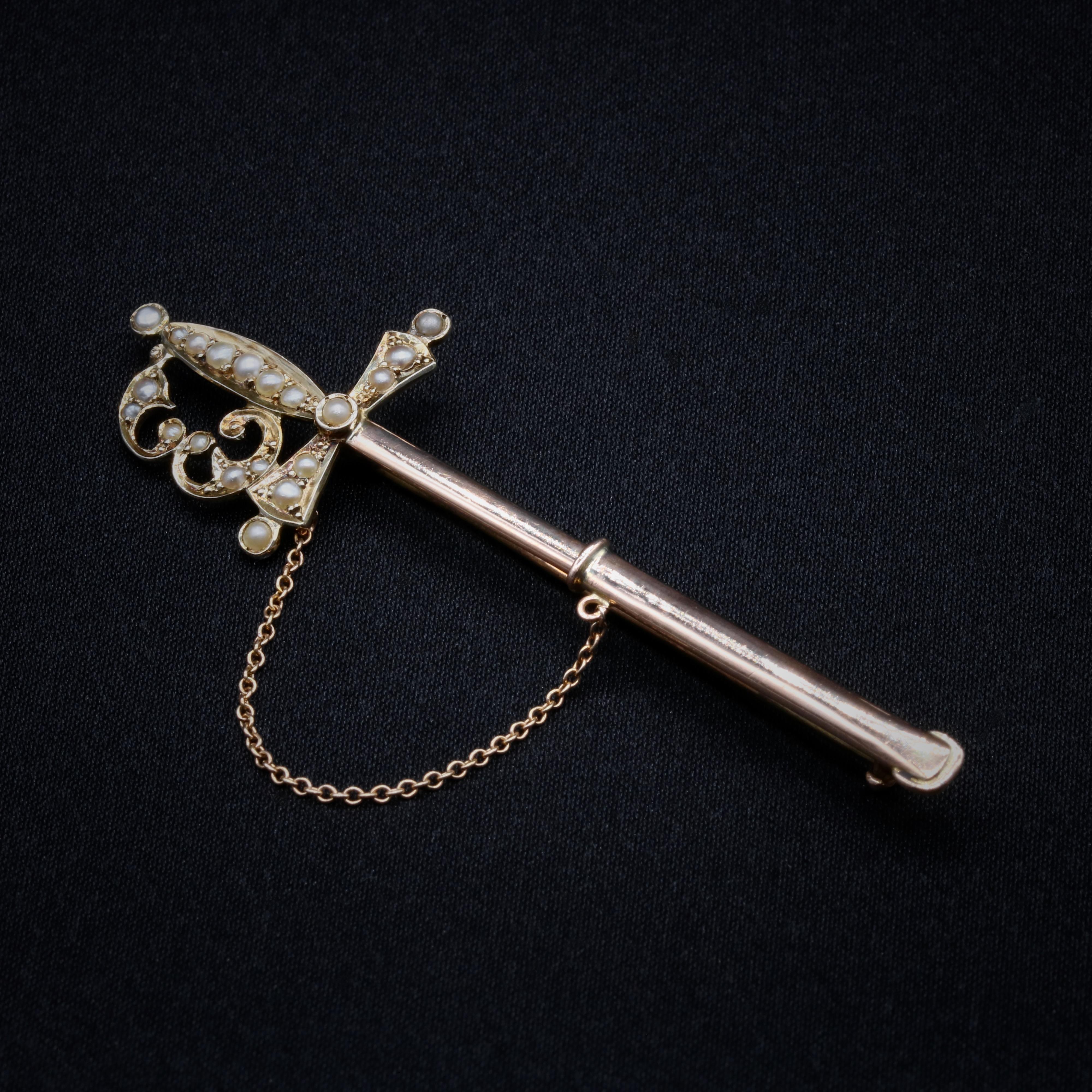 Antique Victorian 9K Rose Gold Seed Pearl Sword Brooch in Original Case In Good Condition For Sale In Staines-Upon-Thames, GB