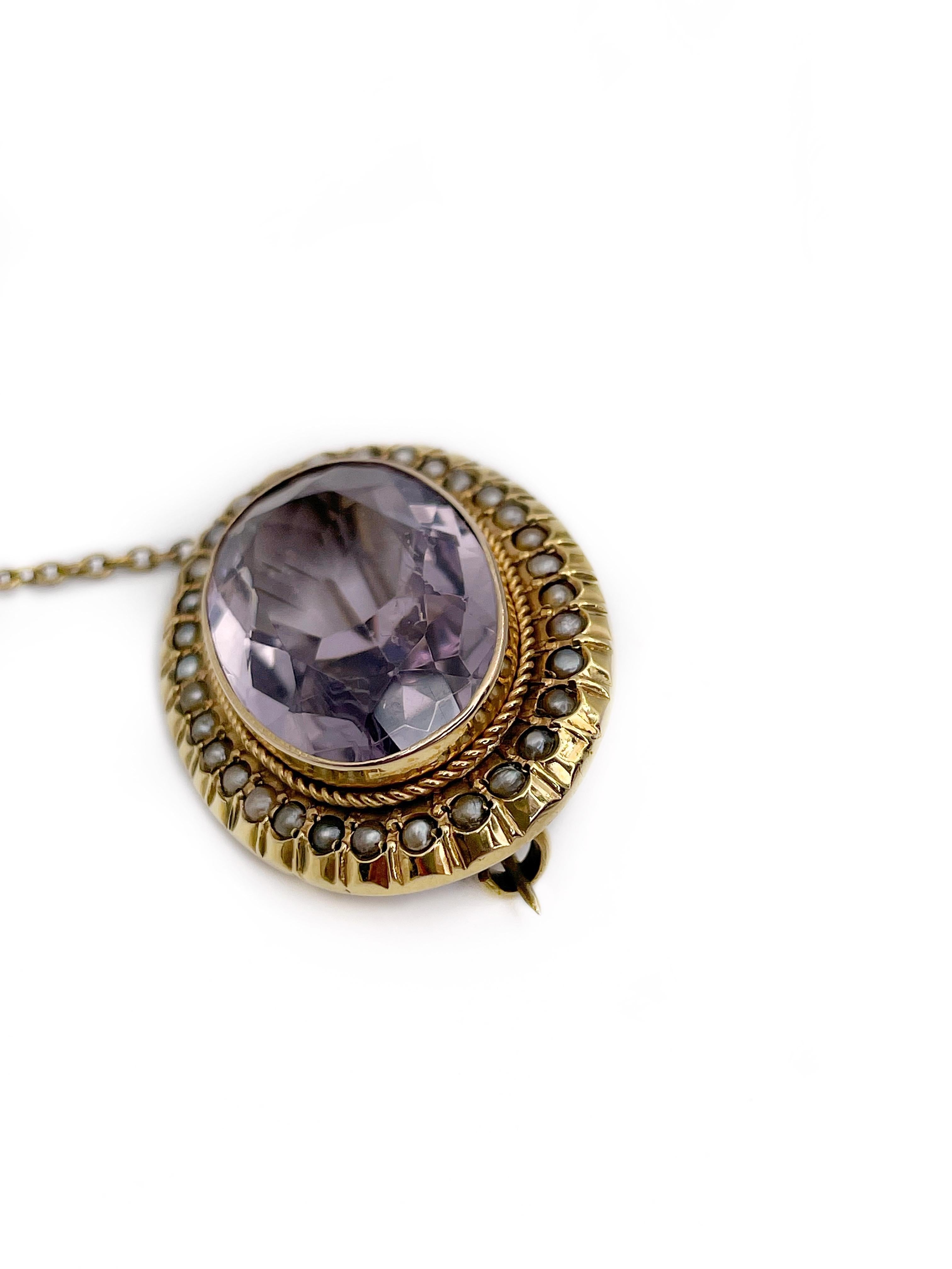 It is a lovely Victorian oval pin brooch crafted in 9K yellow gold. It features oval light purple amethyst, which is surrounded by 32 small seed pearls. 

The piece has a safety chain (6.5cm). 

Weight: 5.91g
Size: 3.2x2.4cm

———

If you have any