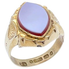 Ancienne bague de chevalière victorienne en or jaune 9K à calcédoine marquise, Angleterre