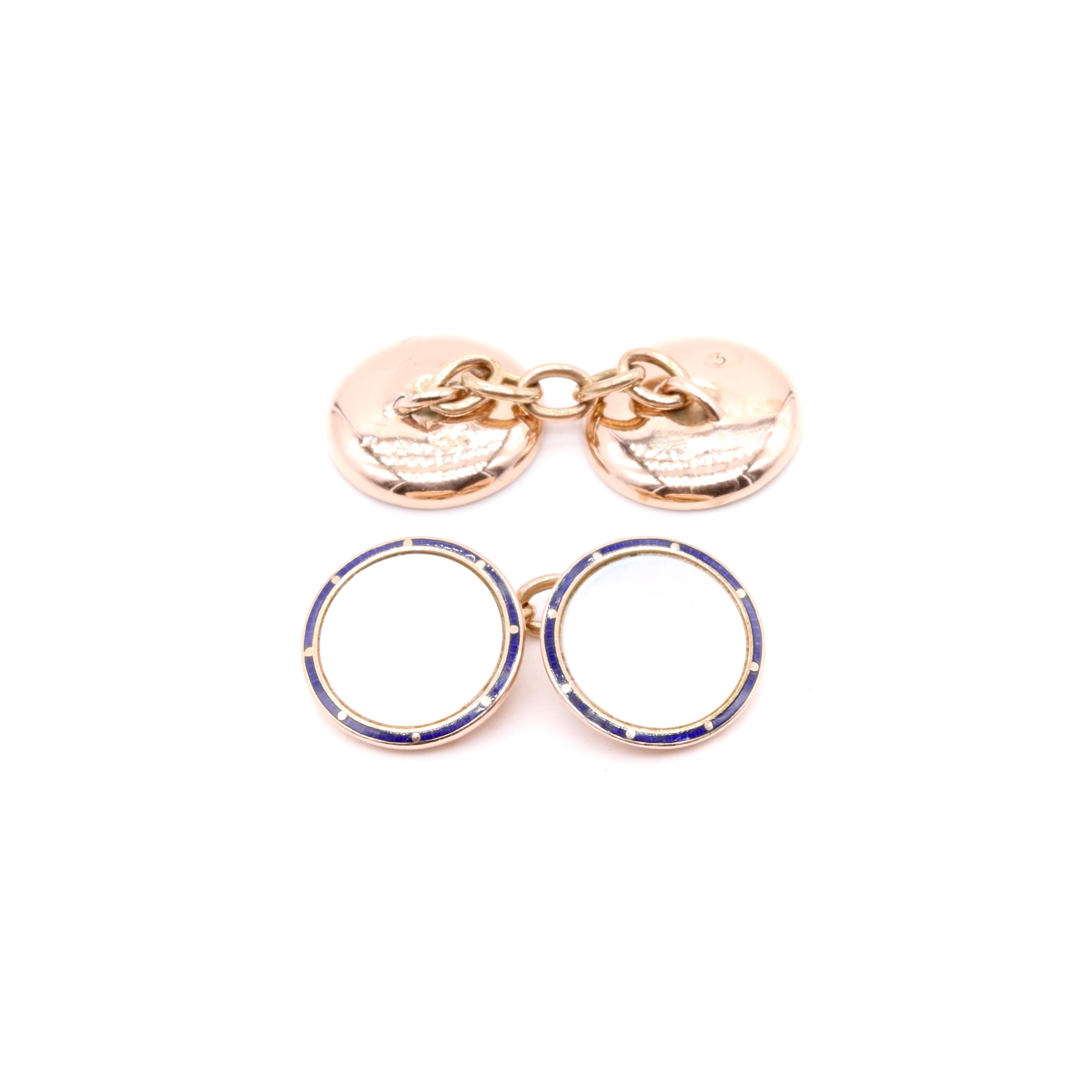 Boutons de manchette victoriens anciens en or jaune 9 carats, nacre et émail bleu Unisexe en vente