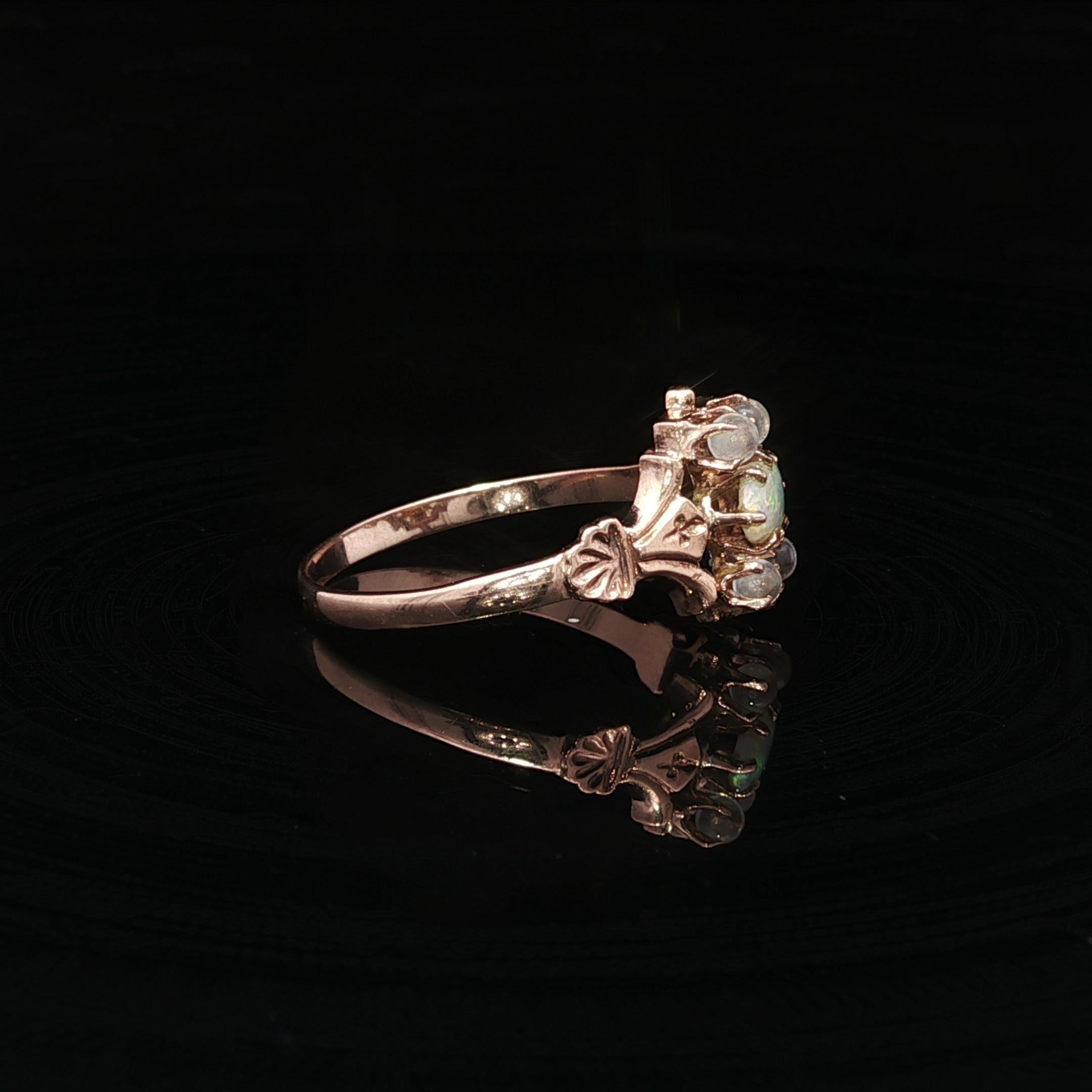 Antique Victorian 9k Yellow Gold Opal & Moonstone Foliage Ring For Sale 7