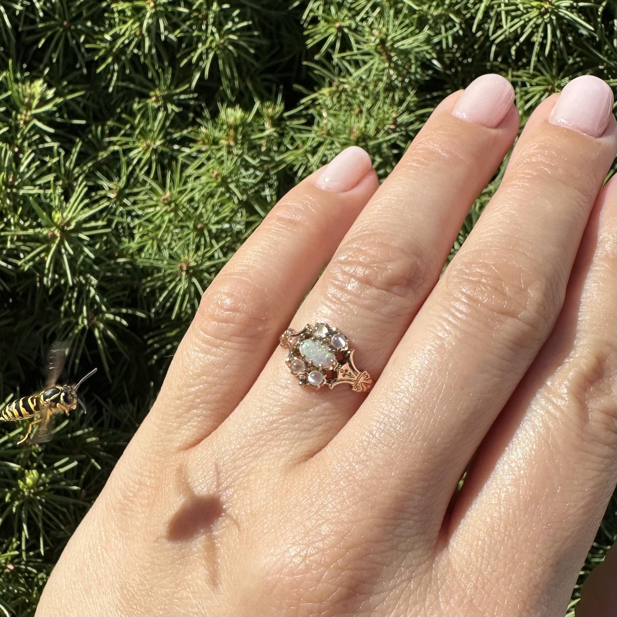 Antique Victorian 9k Yellow Gold Opal & Moonstone Foliage Ring For Sale 8