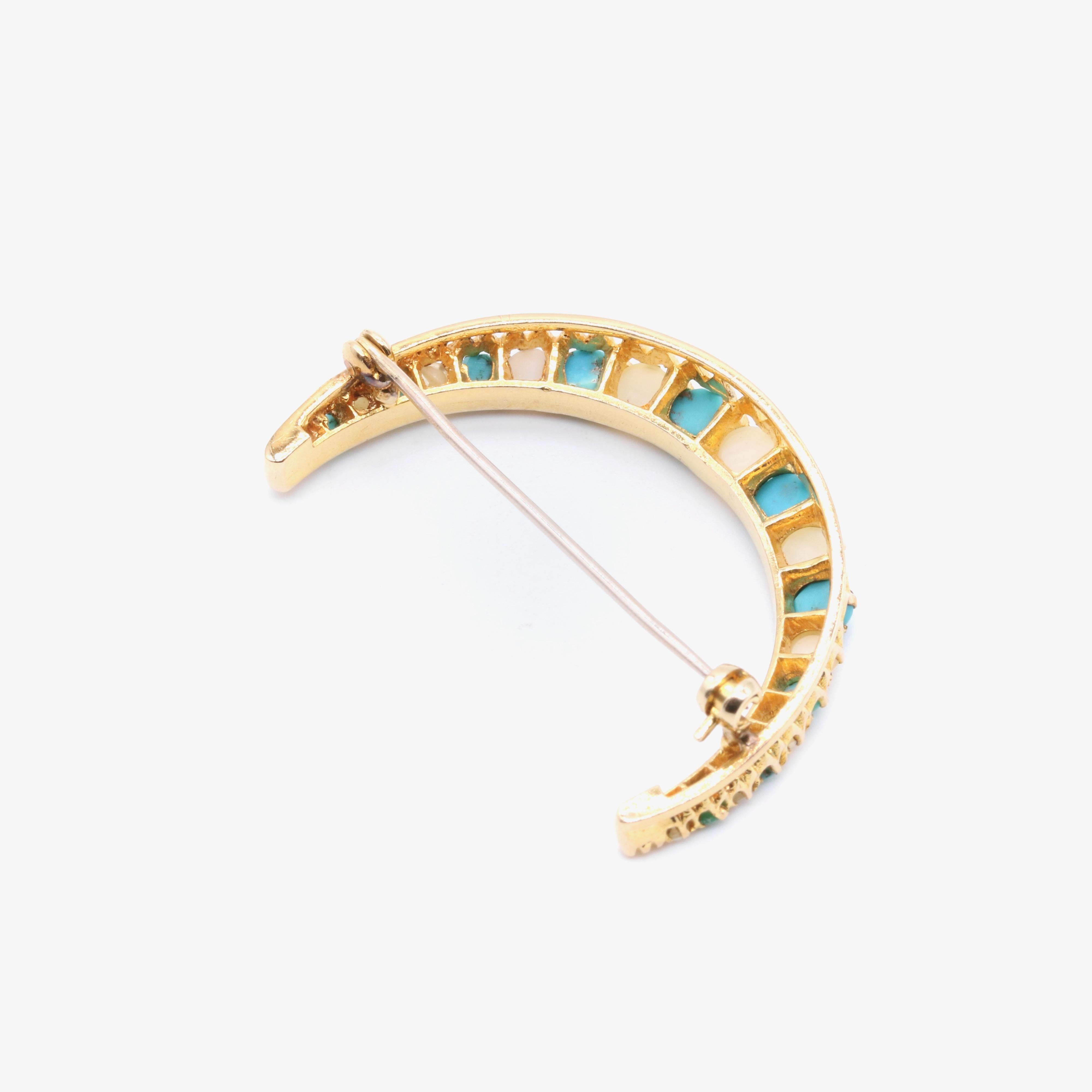 Antique Victorian 9K Yellow Gold Turquoise and Pearl Crescent Brooch For Sale 2
