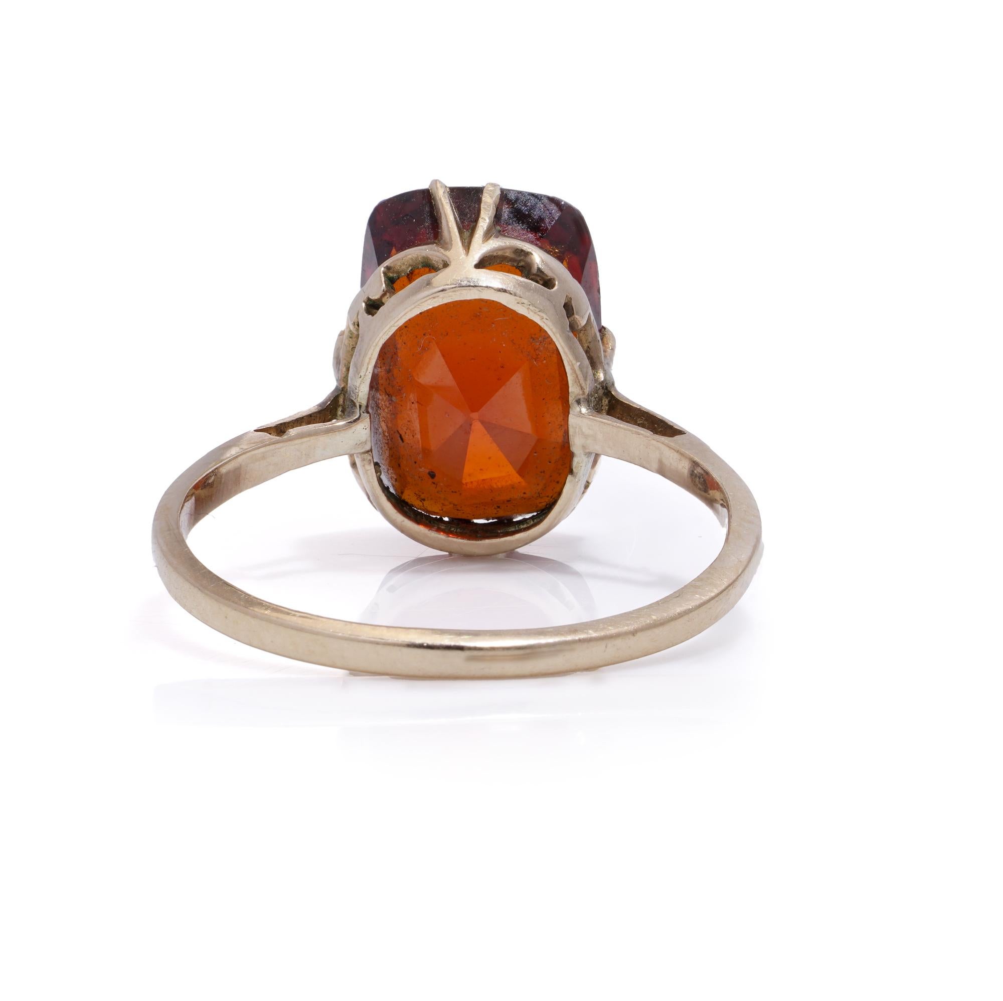 Antique Victorian 9kt gold 3.00 cts. orange citrine solitaire ring For Sale 1