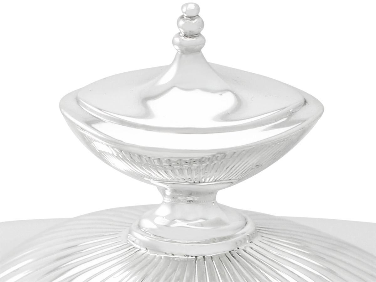 Antique Victorian Adams Style Sterling Silver Soup Tureen In Excellent Condition In Jesmond, Newcastle Upon Tyne
