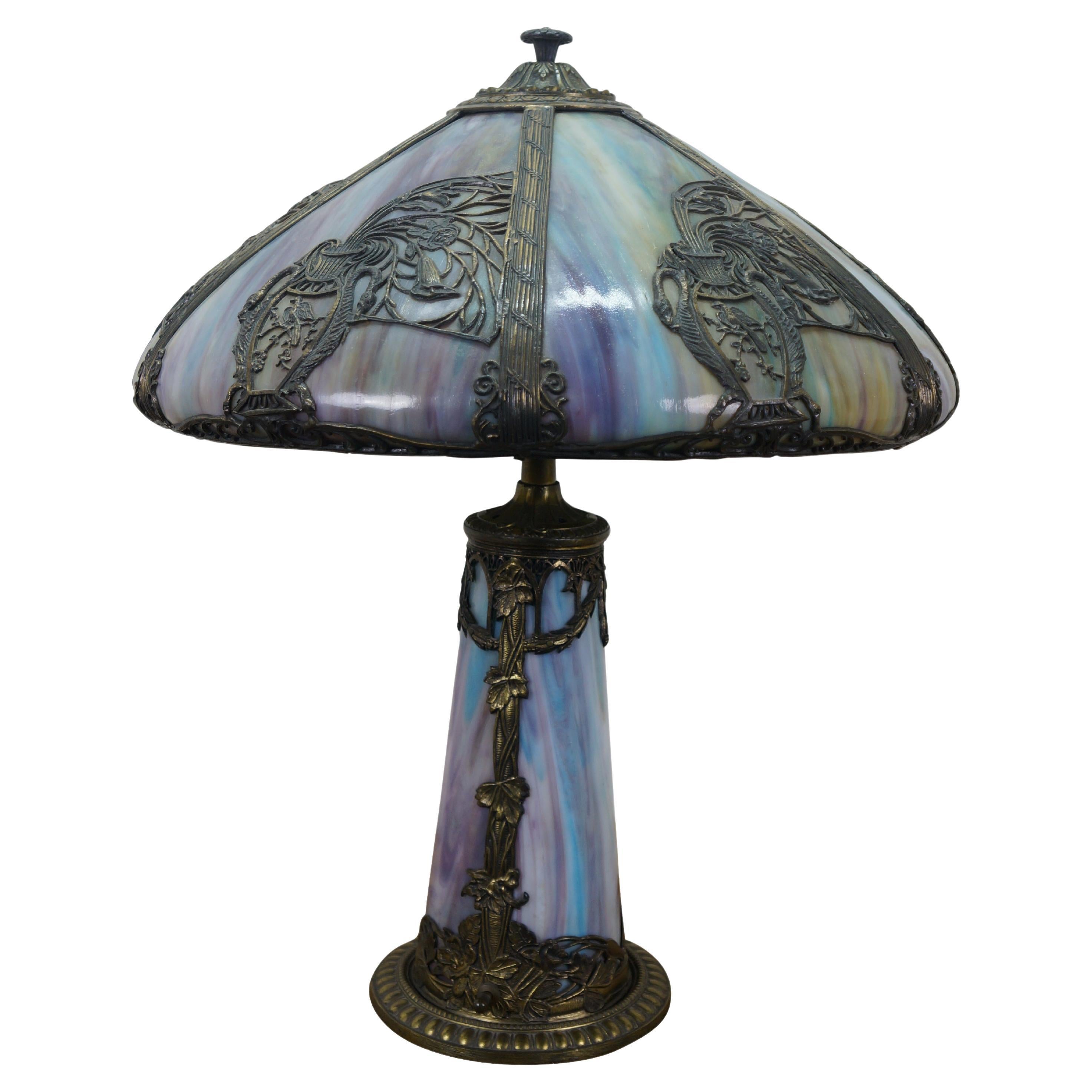 Antique Victorian Aesthetic Arts Nouveau Stained Slag Glass Parlor Lamp 25" im Angebot