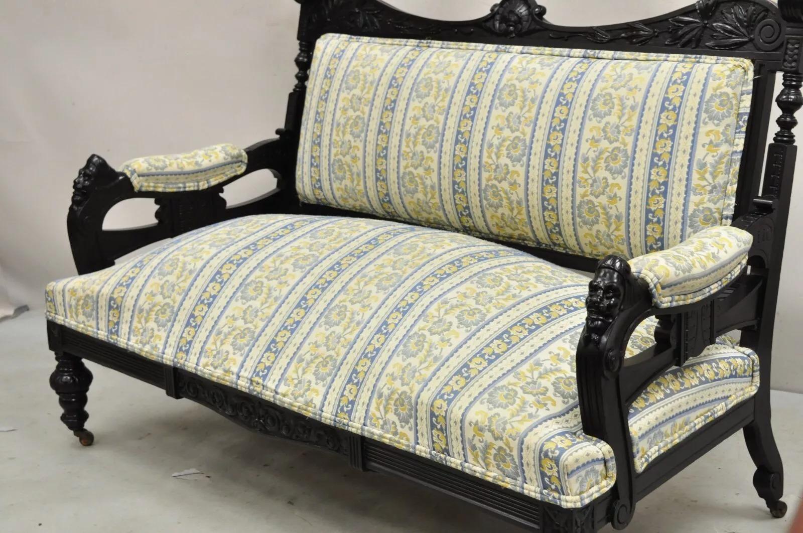 Canapé ancien Victorien Aesthetic Movement noir ébonisé Figural sculpté Loveseat en vente 5