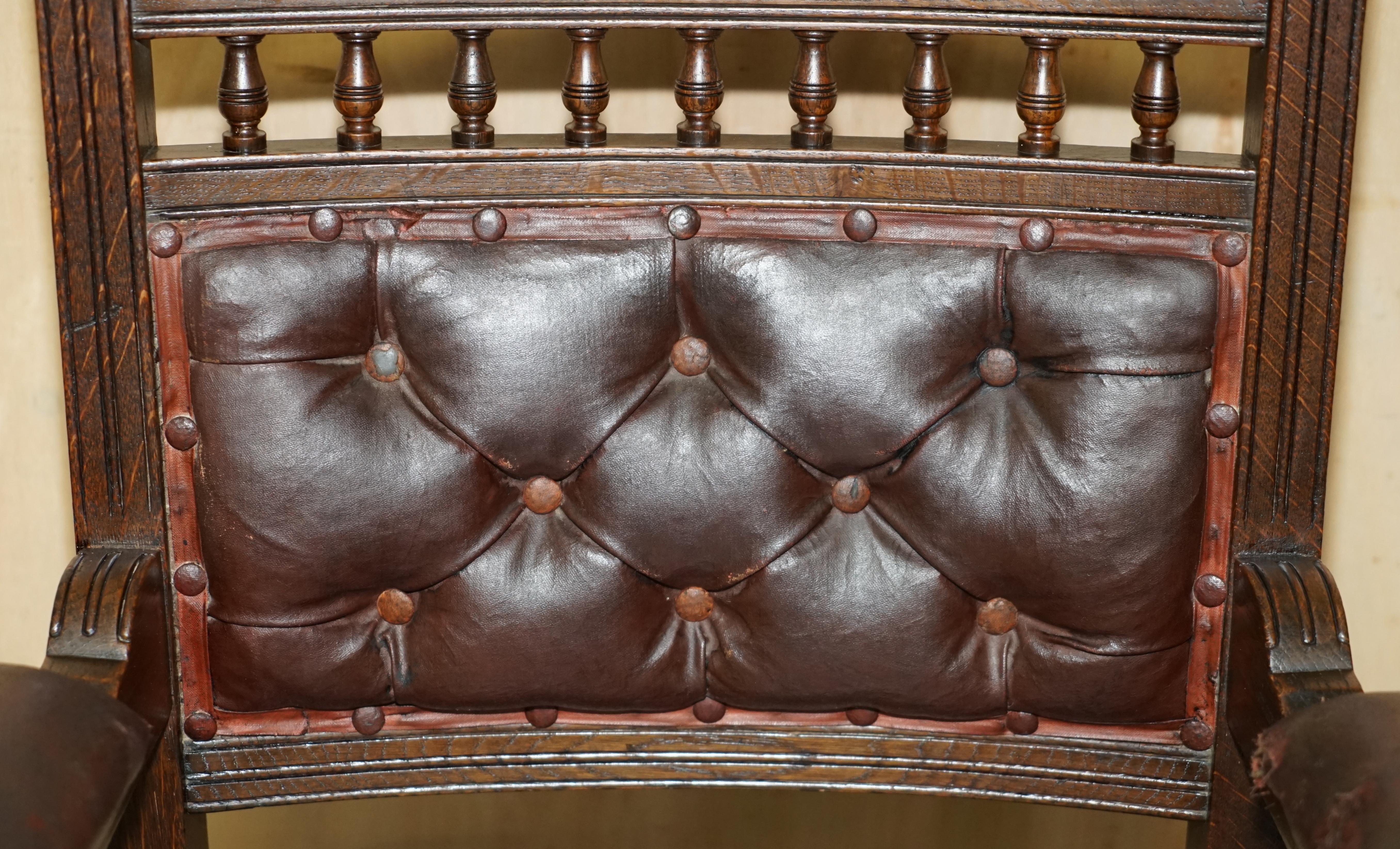 ANTiQUE VICTORIAN AESTHETIC MOVEMENT STYLE LEATHER ARMCHAIR FOR RESTORATION For Sale 1