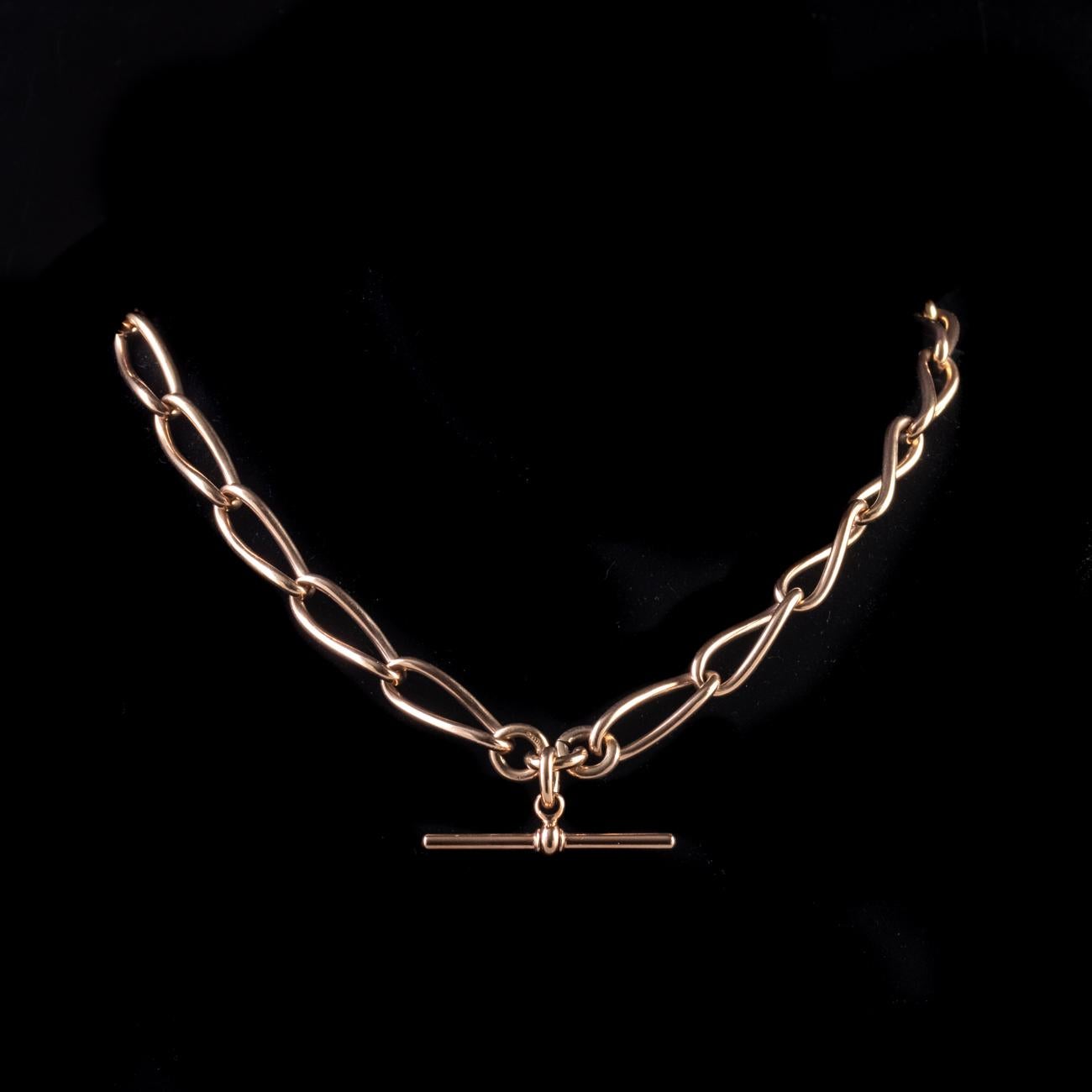 Antique Victorian Albert Chain 9 Carat Rose Gold Link Necklace, circa 1900 In Good Condition For Sale In Lancaster, Lancashire