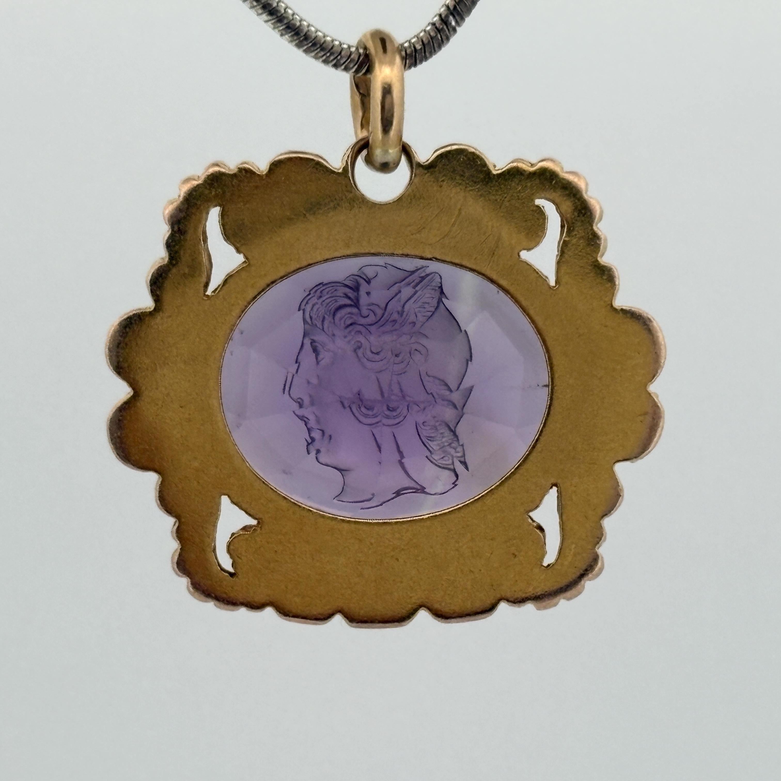 Pendentif Victorien Antique Améthyste Mercure Camée Or Jaune 14k en vente 2