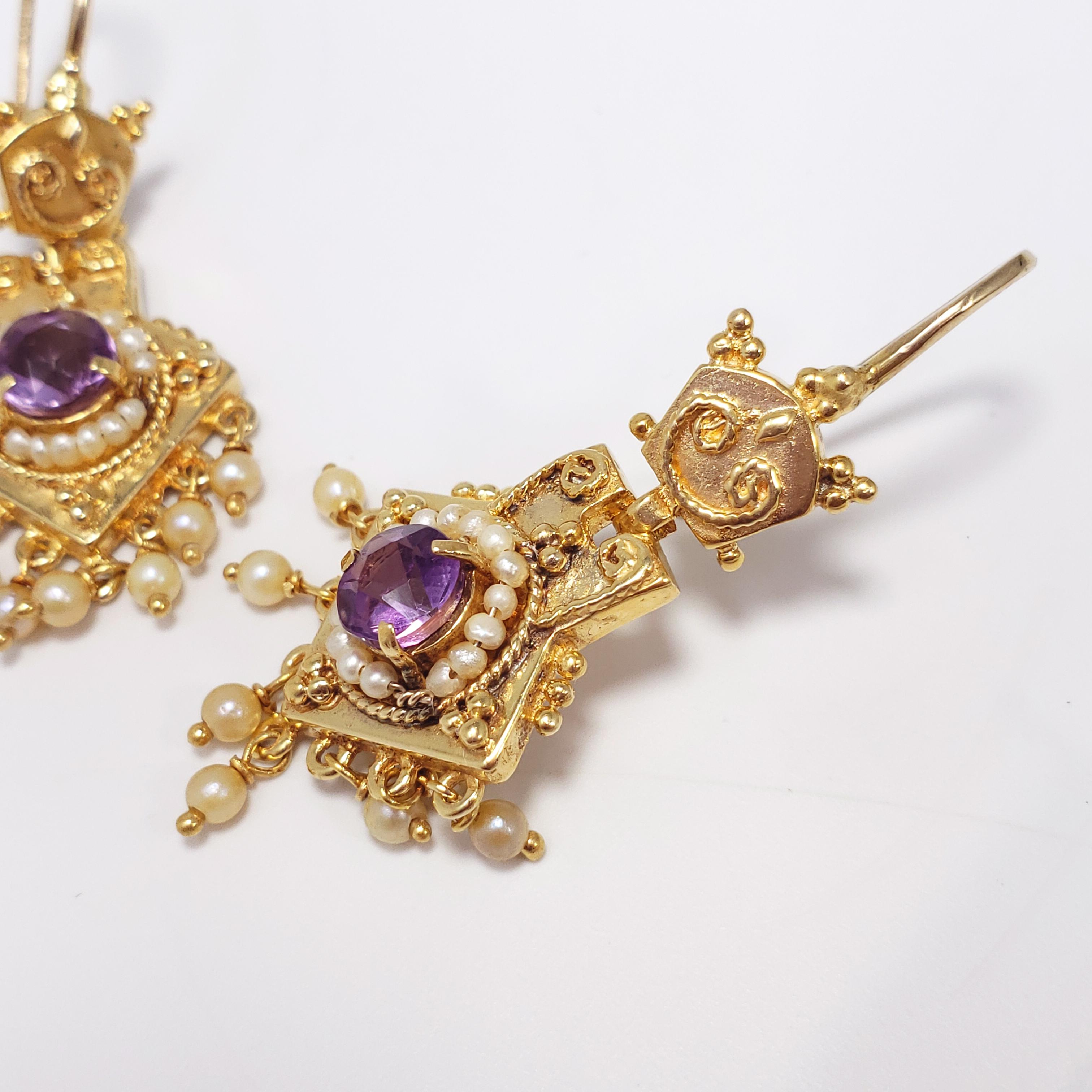Antique Victorian Amethyst & Seeded Pearl 14K Two Piece Dangling Hook Earrings In Good Condition In Milford, DE