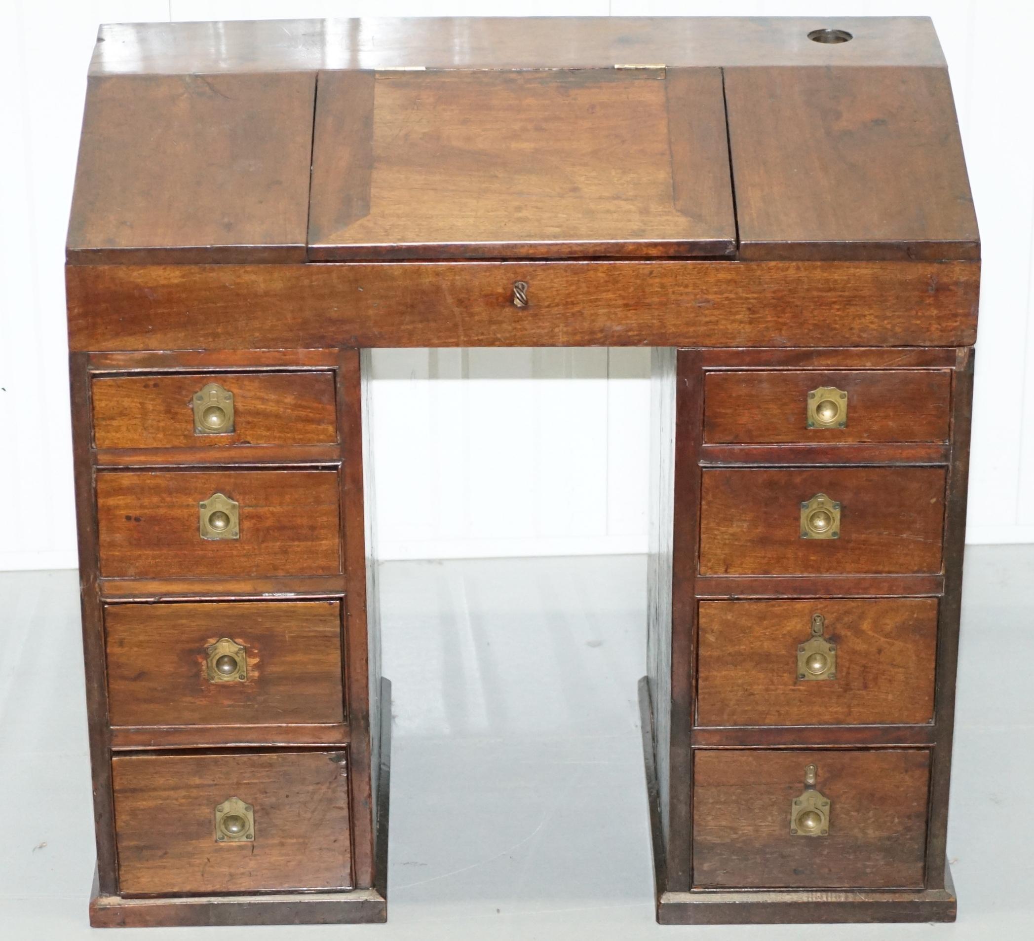We are delighted to offer for sale this very nice early Victorian apprentice draftsman desk

A good looking well-made piece, for today's sizing this would great a great little desk where space is limited or perhaps as a children’s school