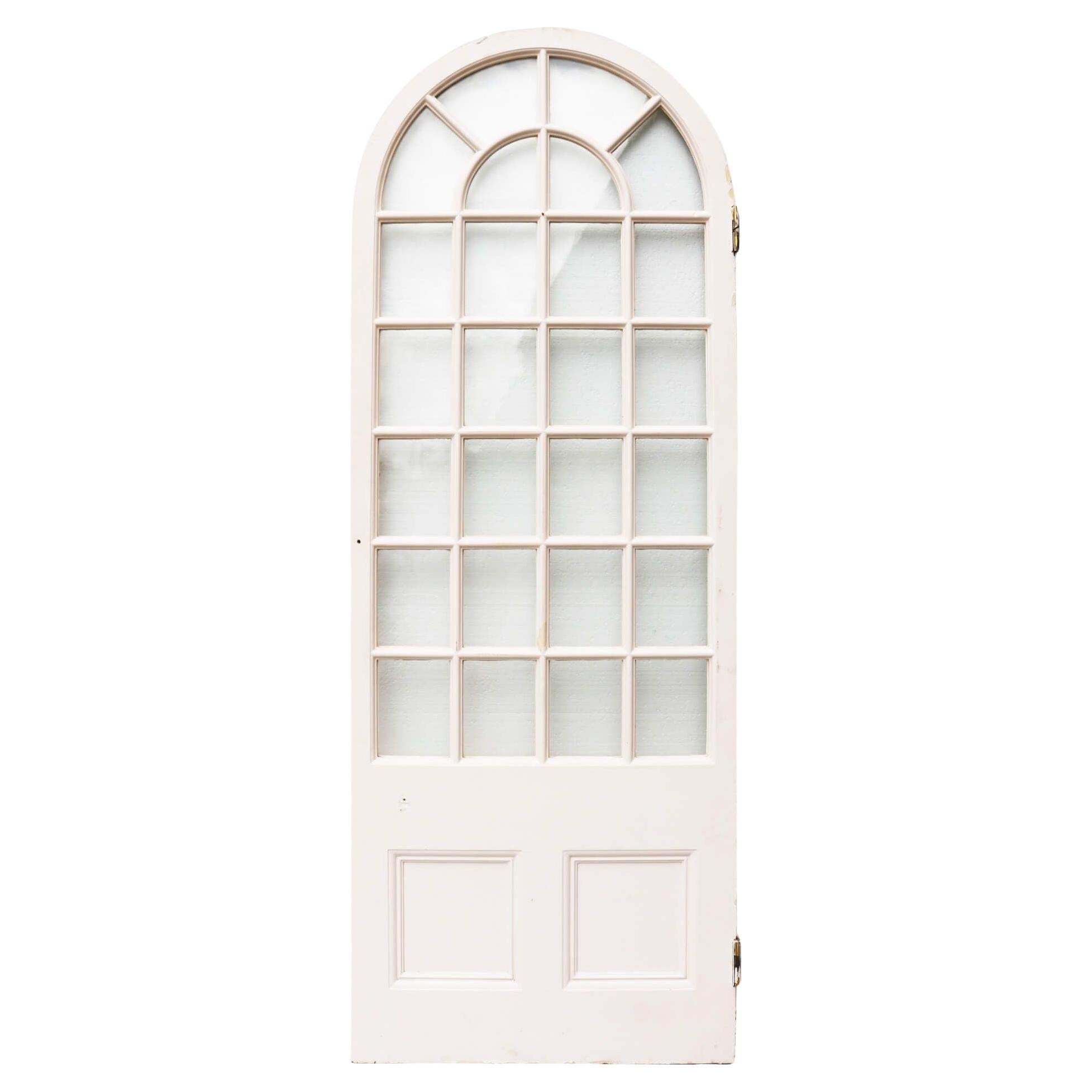 Ancienne porte victorienne cintrée vitrée blanche
