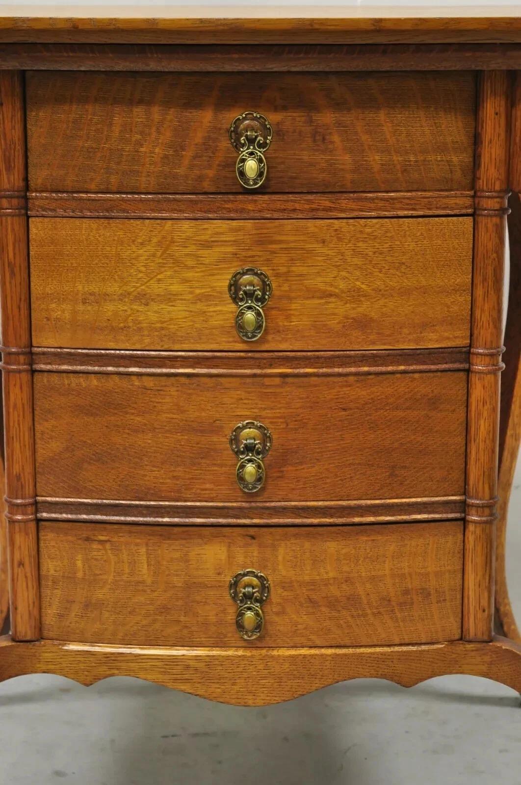 Antique Victorian Art Nouveau Golden Oak 4 Drawer Sewing Work Stand Side Table In Good Condition For Sale In Philadelphia, PA