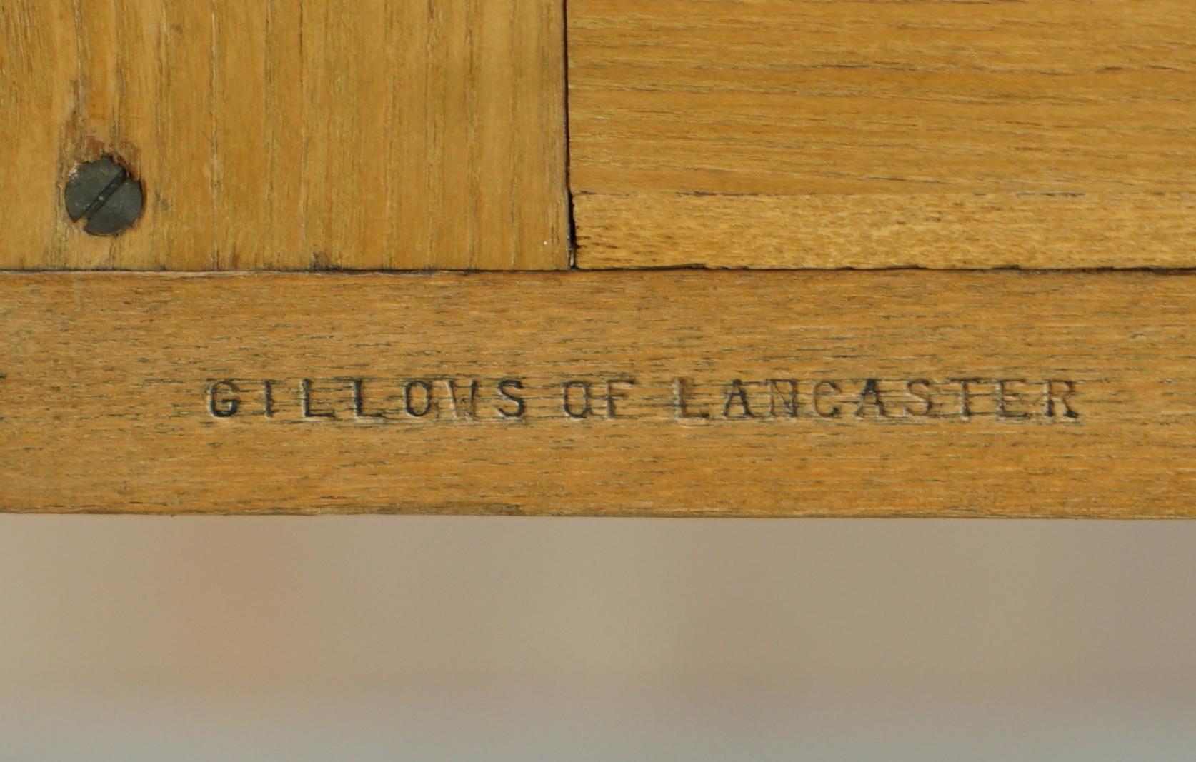 Anciennes appliques victoriennes à miroir oval en frêne et ronce de noyer Gillows of Lancaster en vente 12