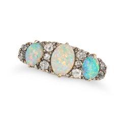 Bague victorienne ancienne en or 18ct, opale australienne et diamant taille ancienne, vers 1890
