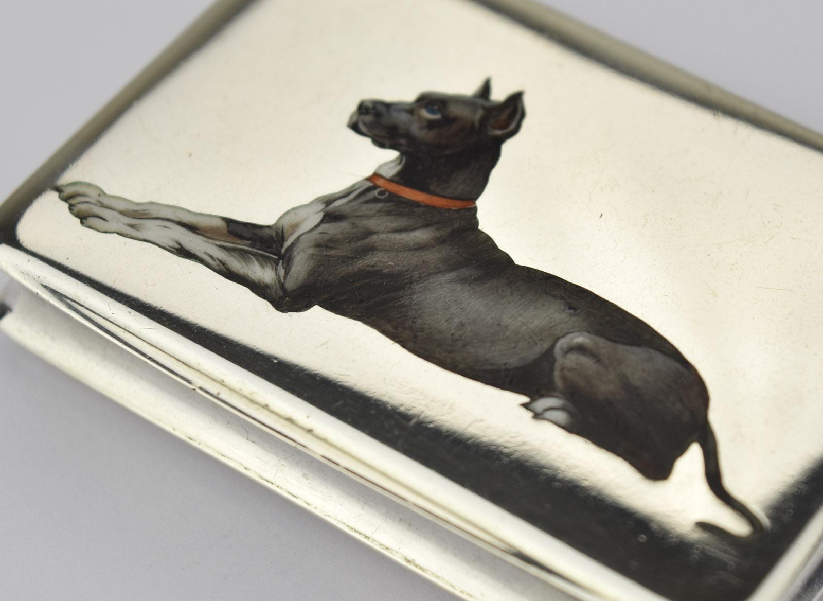 Ancienne Tabatière Victorienne Autrichienne 0.800 Silver & Enamel Mastiff Dane Dog en vente 7