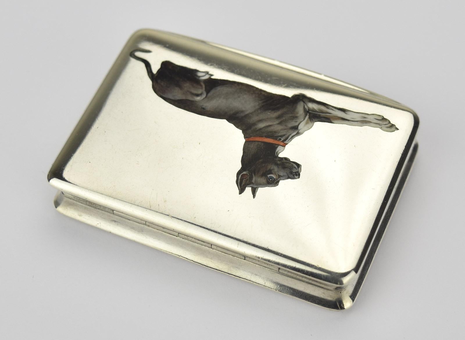 Antike viktorianische österreichische 0,800 Silber & Emaille Schnupftabak Pill Box Mastiff Dane Hund (Österreichisch) im Angebot