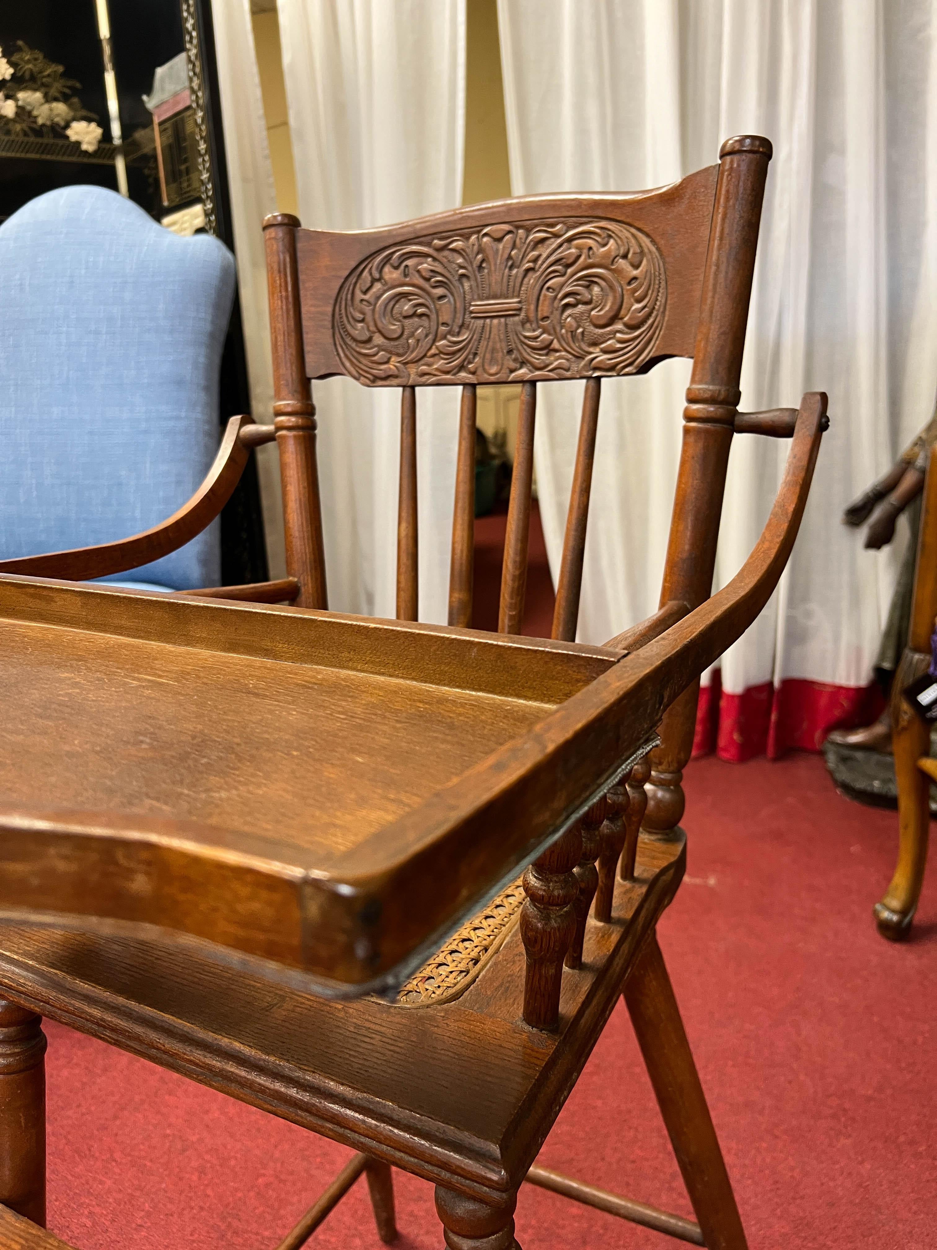 Antiker viktorianischer Baby-Hoher Stuhl im Angebot 4