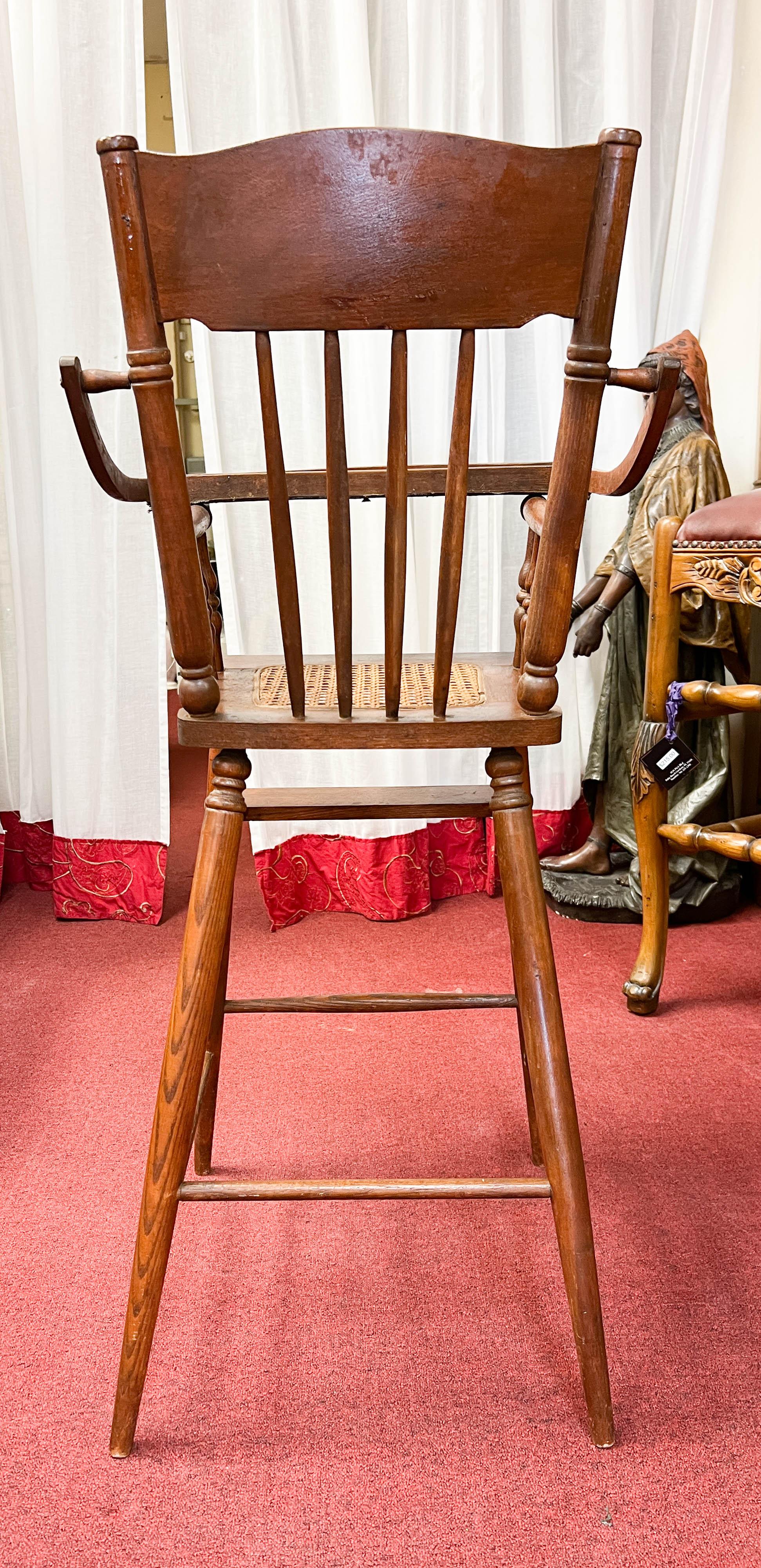 Antiker viktorianischer Baby-Hoher Stuhl im Angebot 11