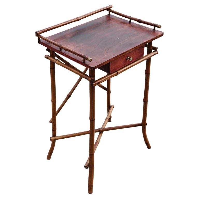 Sptviktorianischer Bambus-Teetisch, England 1890er Jahre im Angebot bei  1stDibs Deutschland