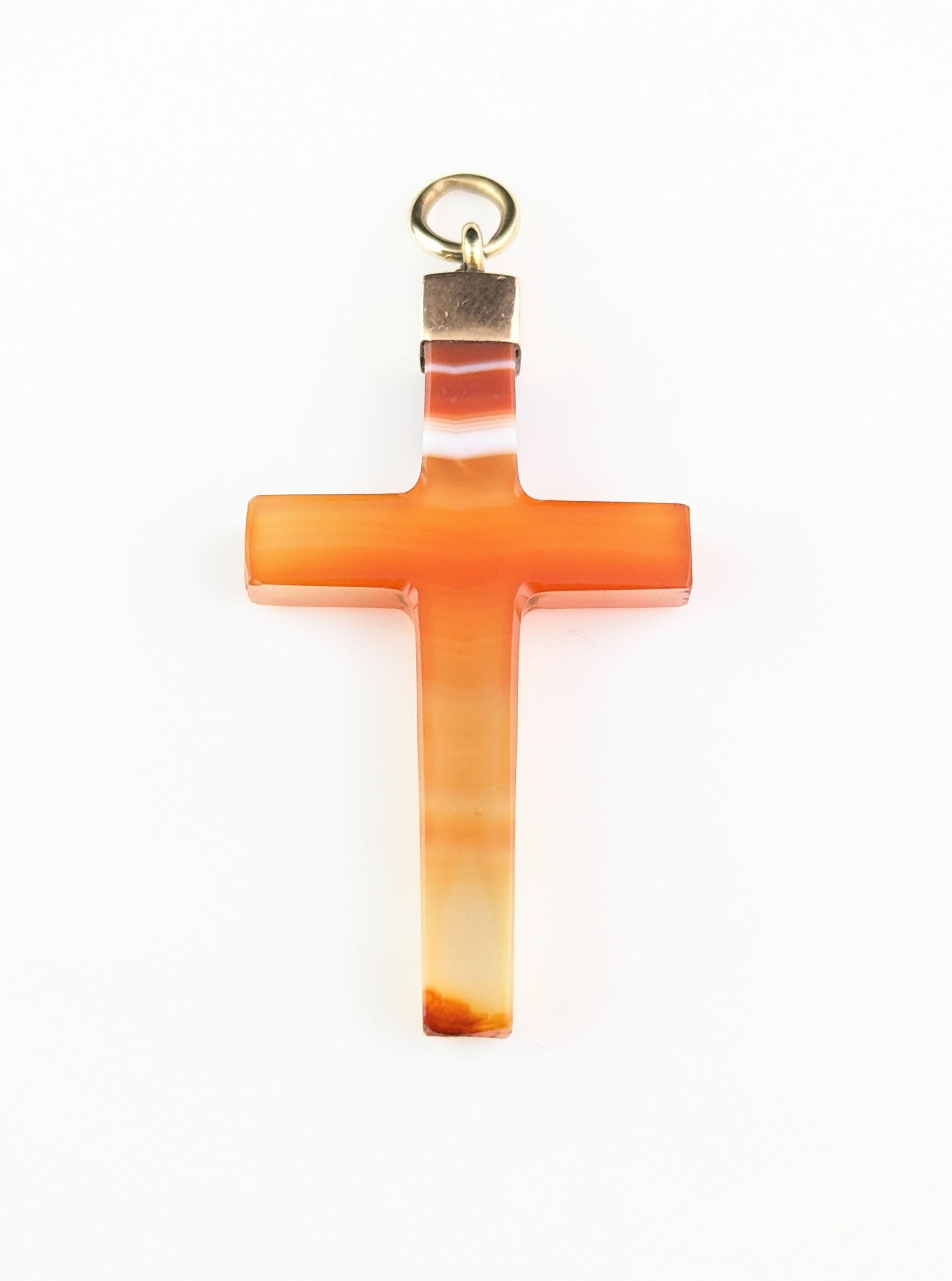 Antique Victorian Banded agate cross pendant, 9k gold  For Sale 7