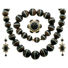 Used Victorian Cabochon Cut Banded Agate Yellow Gold Jewelry Suite