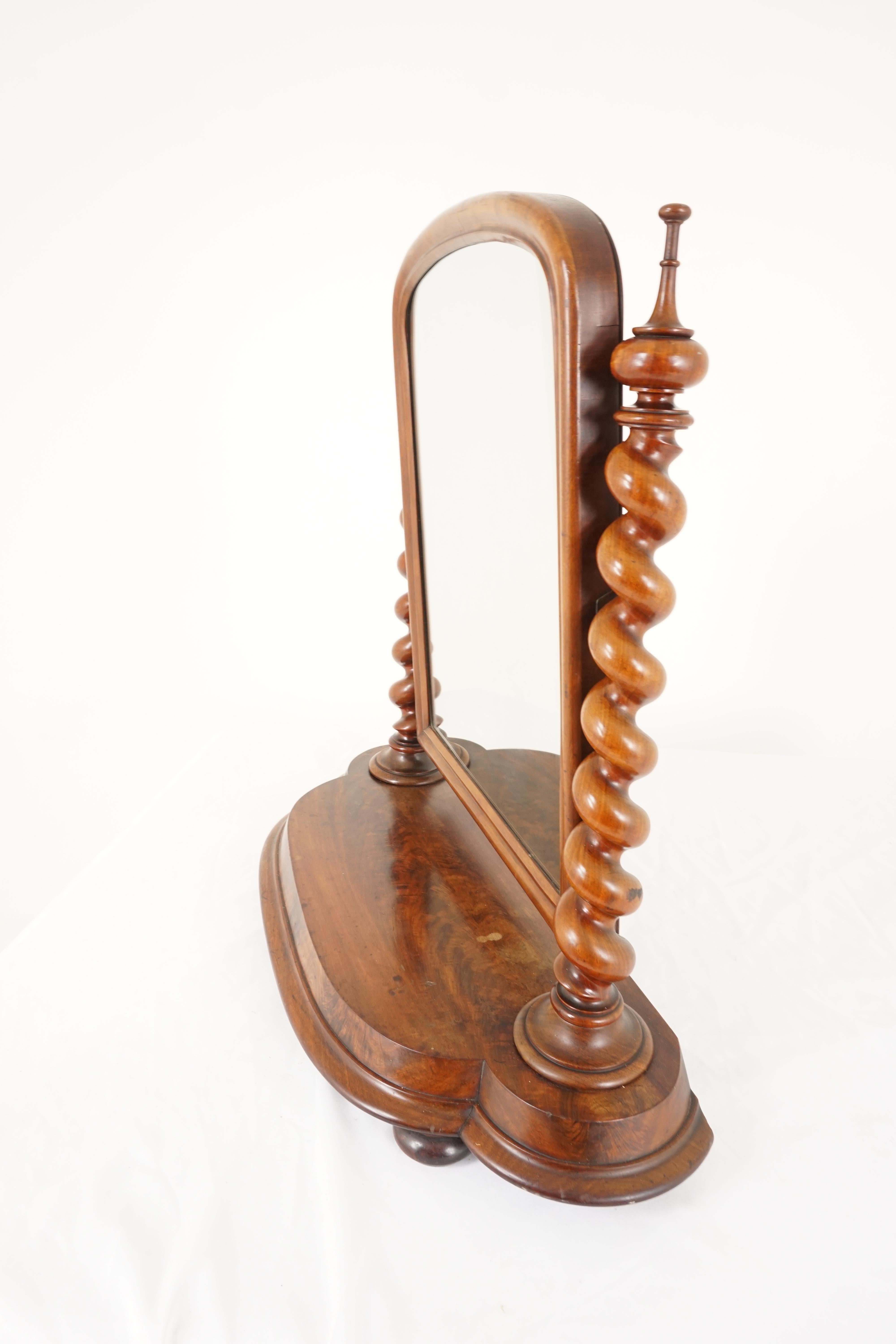 Hand-Crafted Antique Victorian Barley Twist Walnut Vanity Table Mirror, Scotland, 1880 For Sale