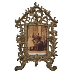 Cadre et photographie antique victorien baroque Art nouveau en laiton de 12 pouces