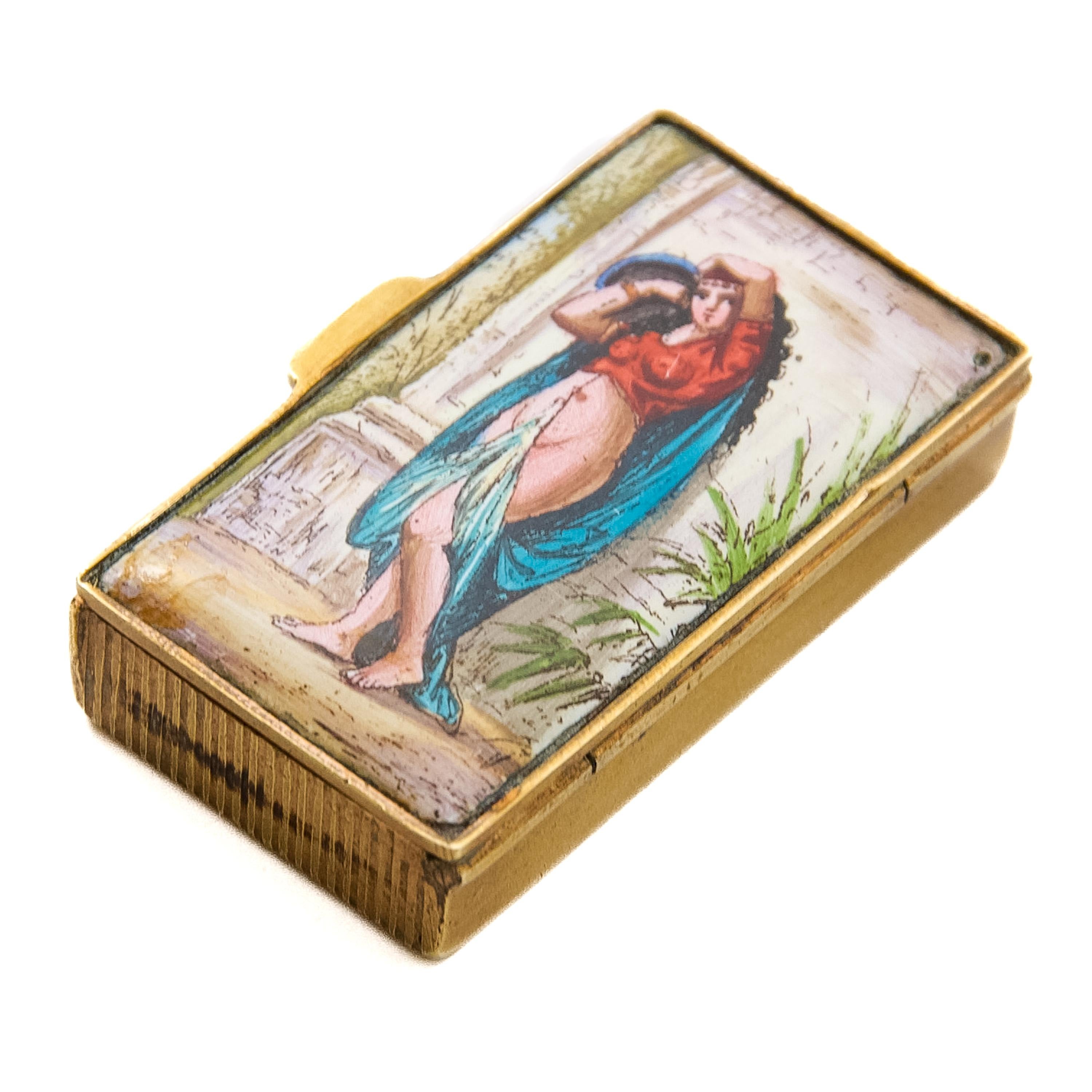 Ancienne boîte à vesta victorienne en émail avec scène érotique de danse du ventre, CIRCA 1880 Bon état - En vente à Rotterdam, NL