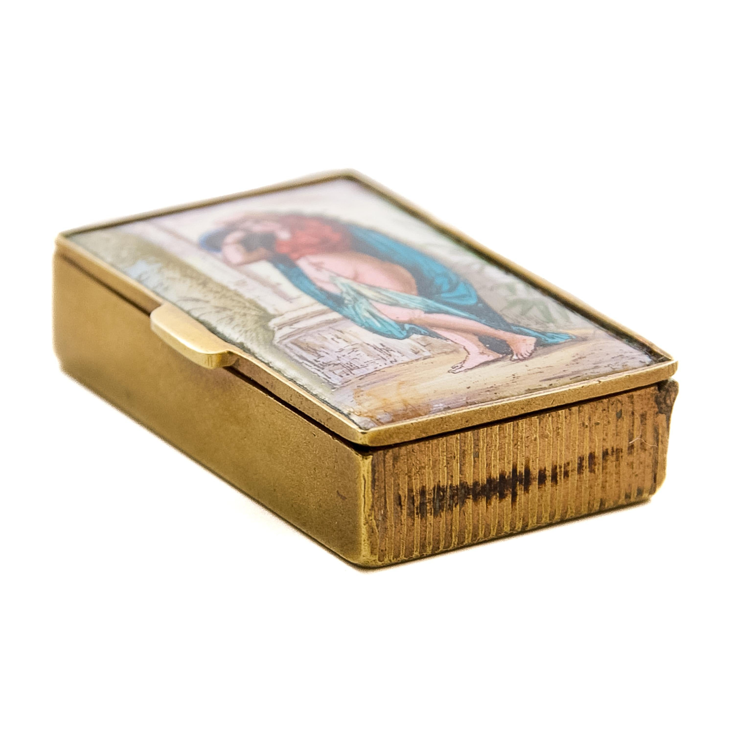 Ancienne boîte à vesta victorienne en émail avec scène érotique de danse du ventre, CIRCA 1880 en vente 4