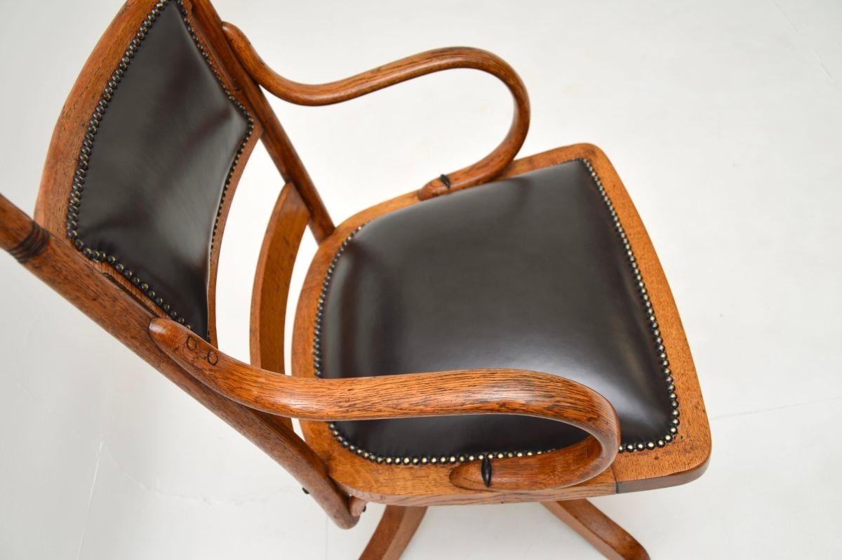 Antique Victorian Bentwood and Leather Swivel Desk Chair For Sale 3