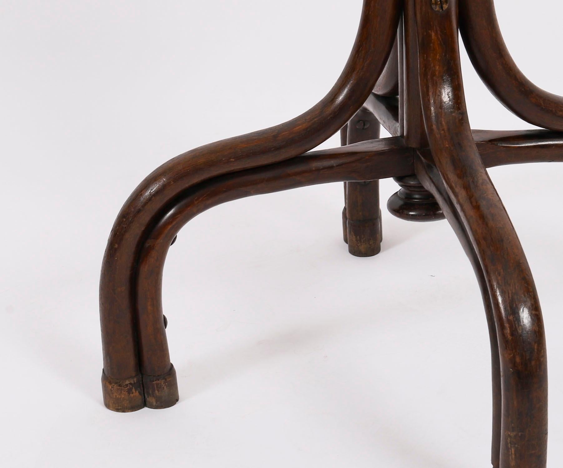 Antiker viktorianischer Regenschirm-Garderobenständer aus Bugholz A. Hall 19. im Angebot 2