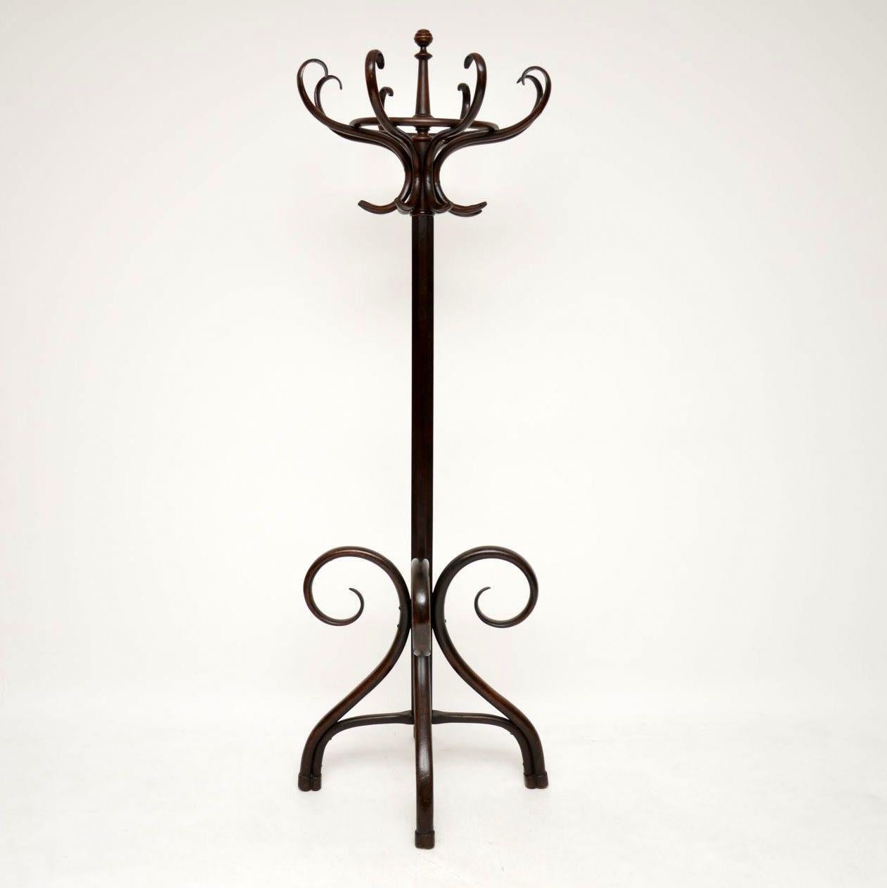 This is a fine example of an antique bentwood hat & coat stand in excellent condition, with a lovely warm original colour & plenty of character. I think it was made by Thonet, or if not it certainly is of the same period from around the 1880-90’s.