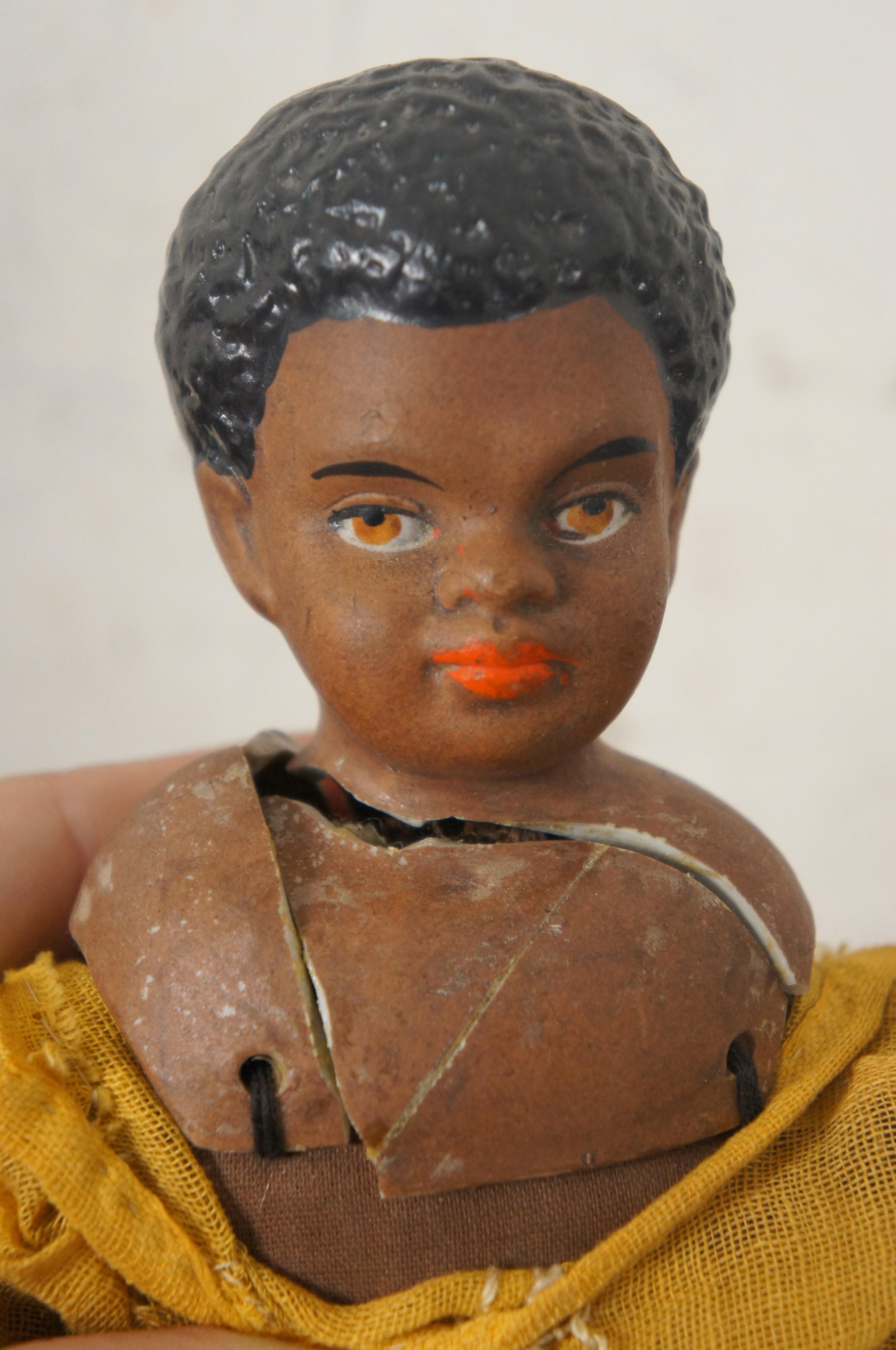 Antigua Muñeca Victoriana de Bisque Negra Afroamericana Cuerpo de Tela en venta 4