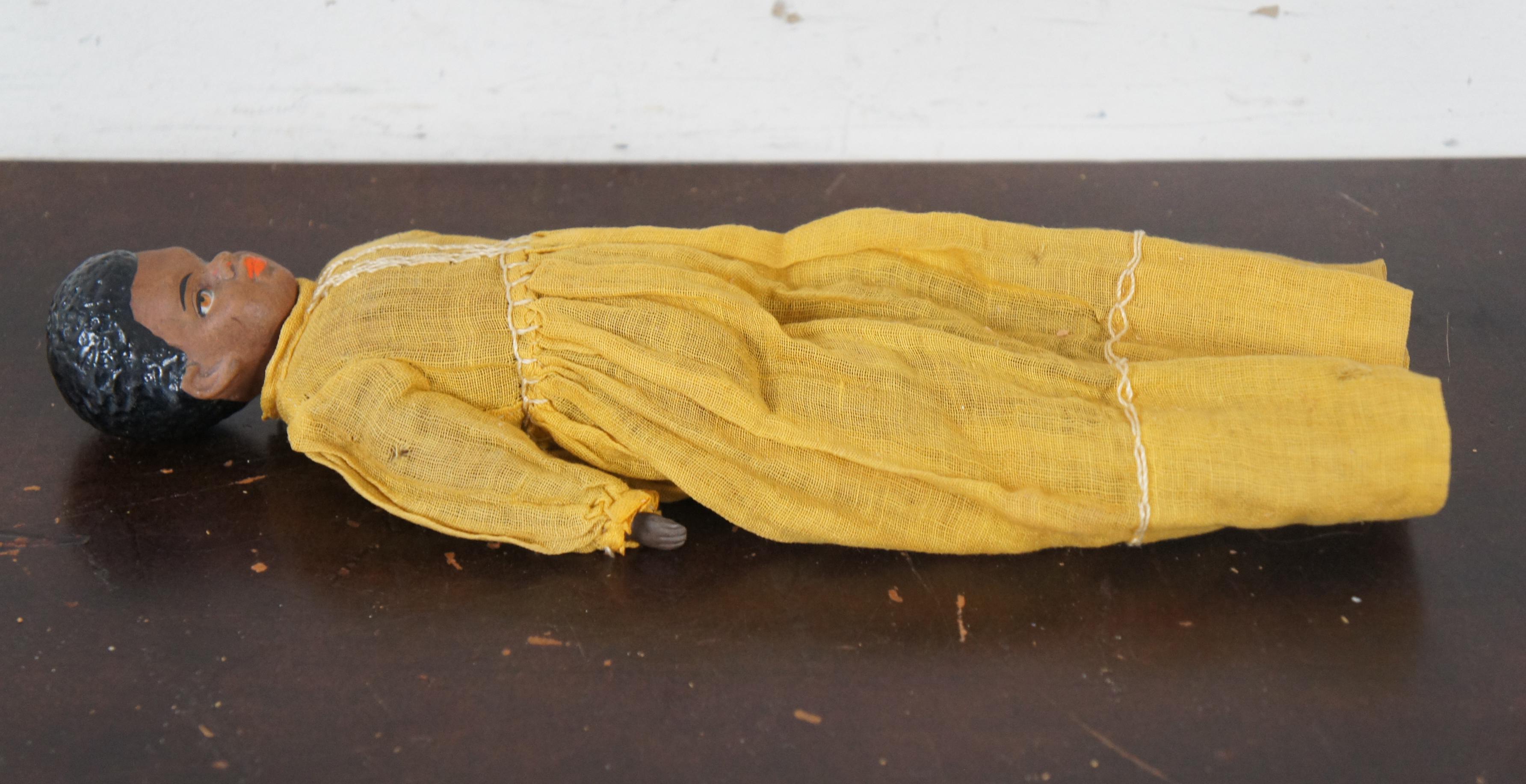 Céramique Ancien corps de poupée victorien en tissu noir africain américain biscuit en vente